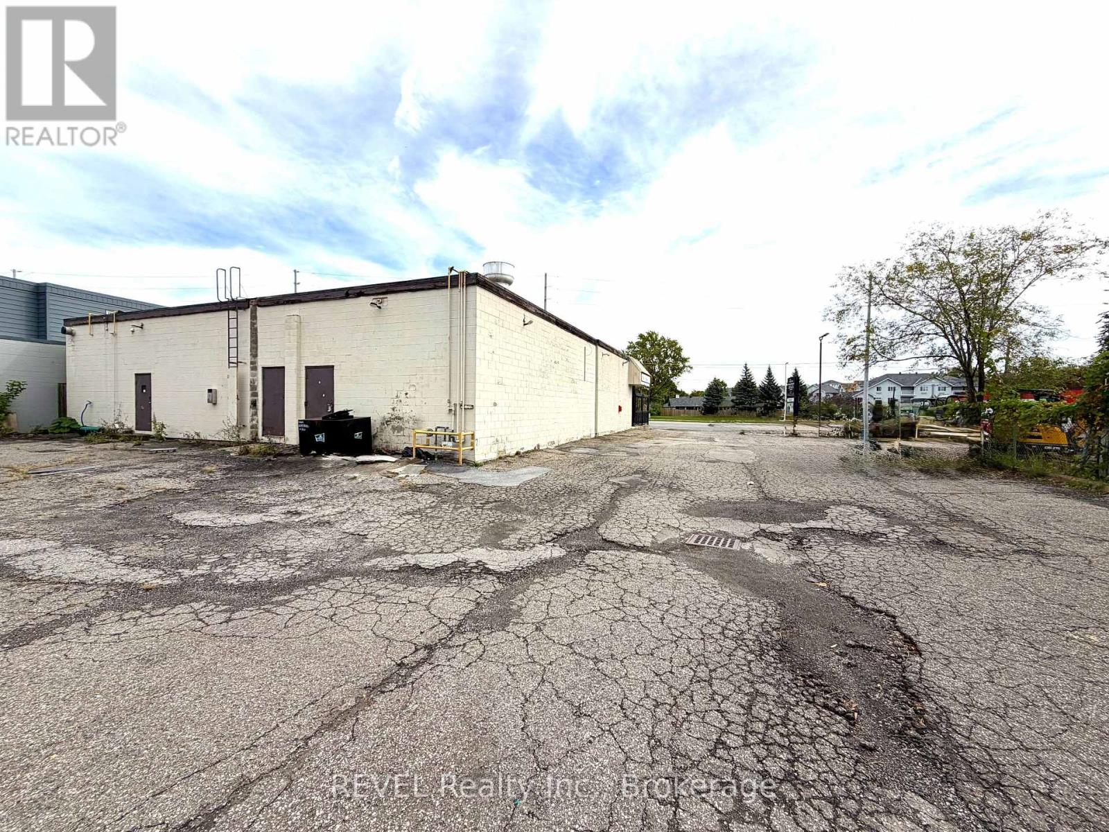 547-549 Ontario Street, St. Catharines, Ontario  L2N 4N4 - Photo 14 - X13864418