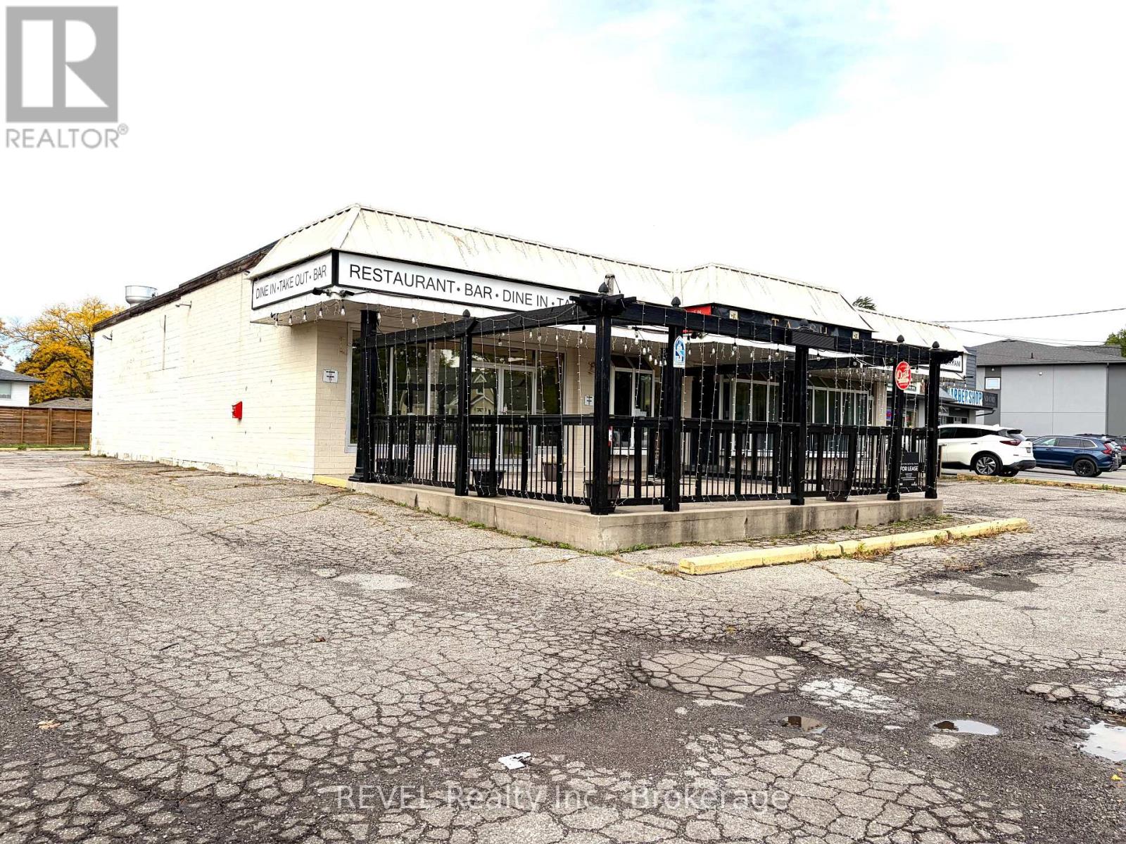 547-549 Ontario Street, St. Catharines, Ontario  L2N 4N4 - Photo 15 - X13864418