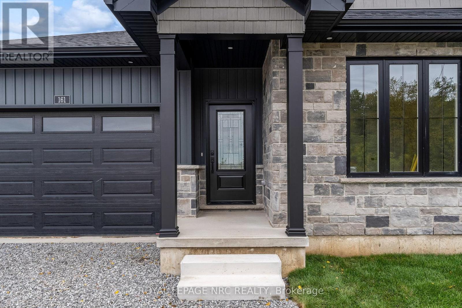 161 Forks Road, Welland, Ontario  L3B 6C5 - Photo 8 - X13864484