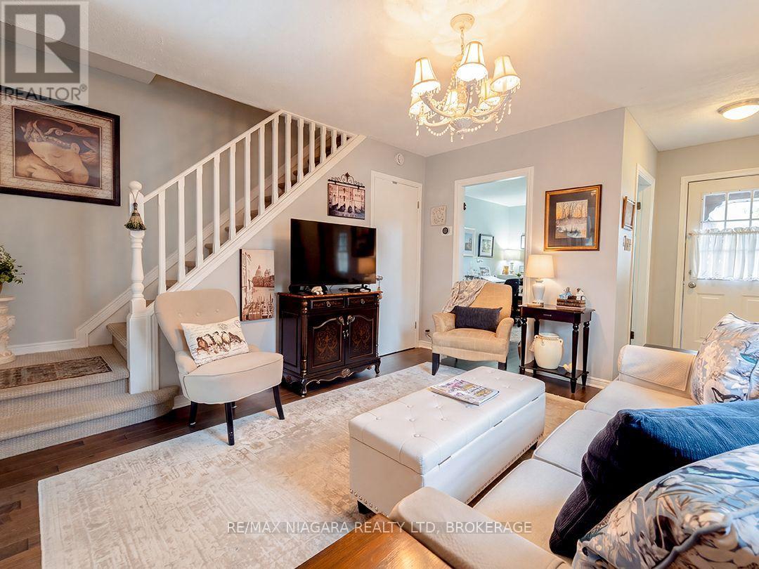 310 Clarence Street, Port Colborne, Ontario  L3K 3G8 - Photo 4 - X13864570