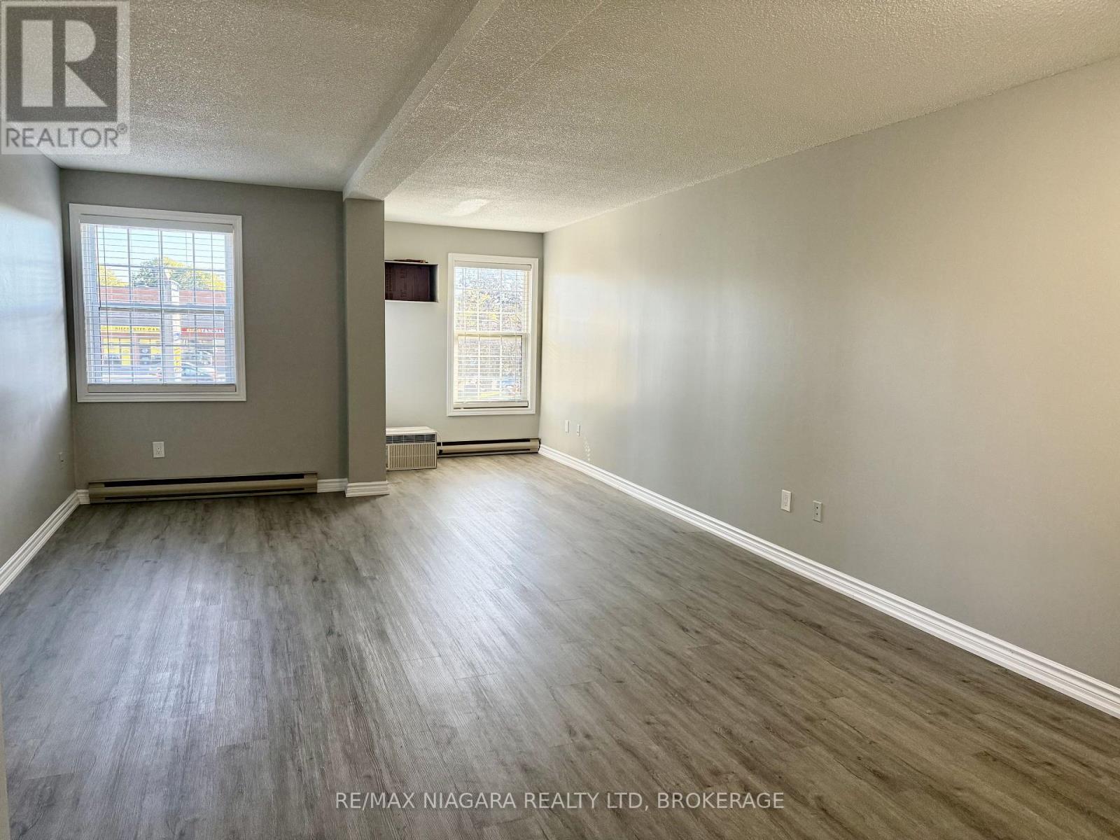 202 - 6837 Thorold Stone Road, Niagara Falls, Ontario  L2J 1B2 - Photo 10 - X13865028