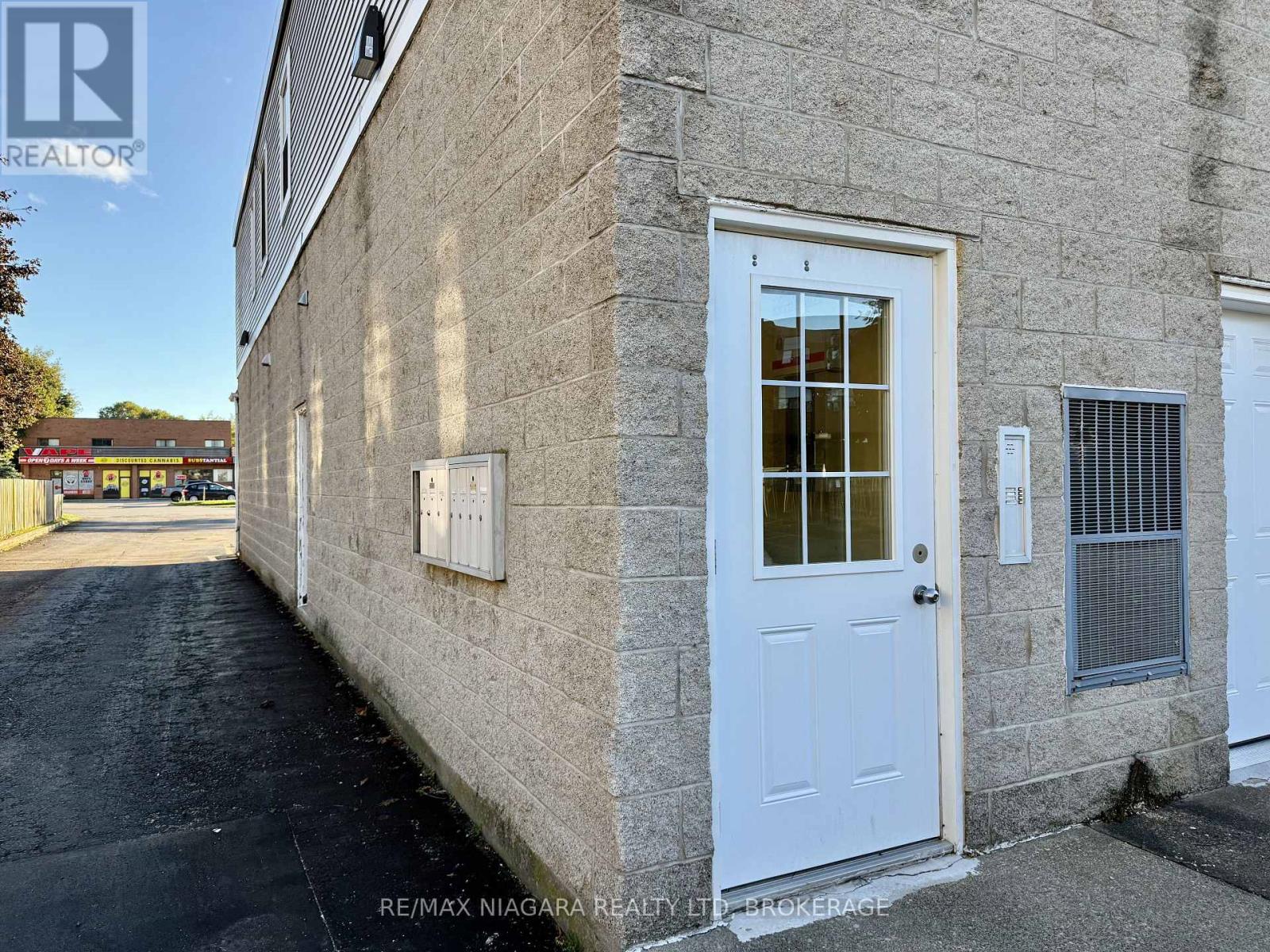 202 - 6837 Thorold Stone Road, Niagara Falls, Ontario  L2J 1B2 - Photo 5 - X13865028