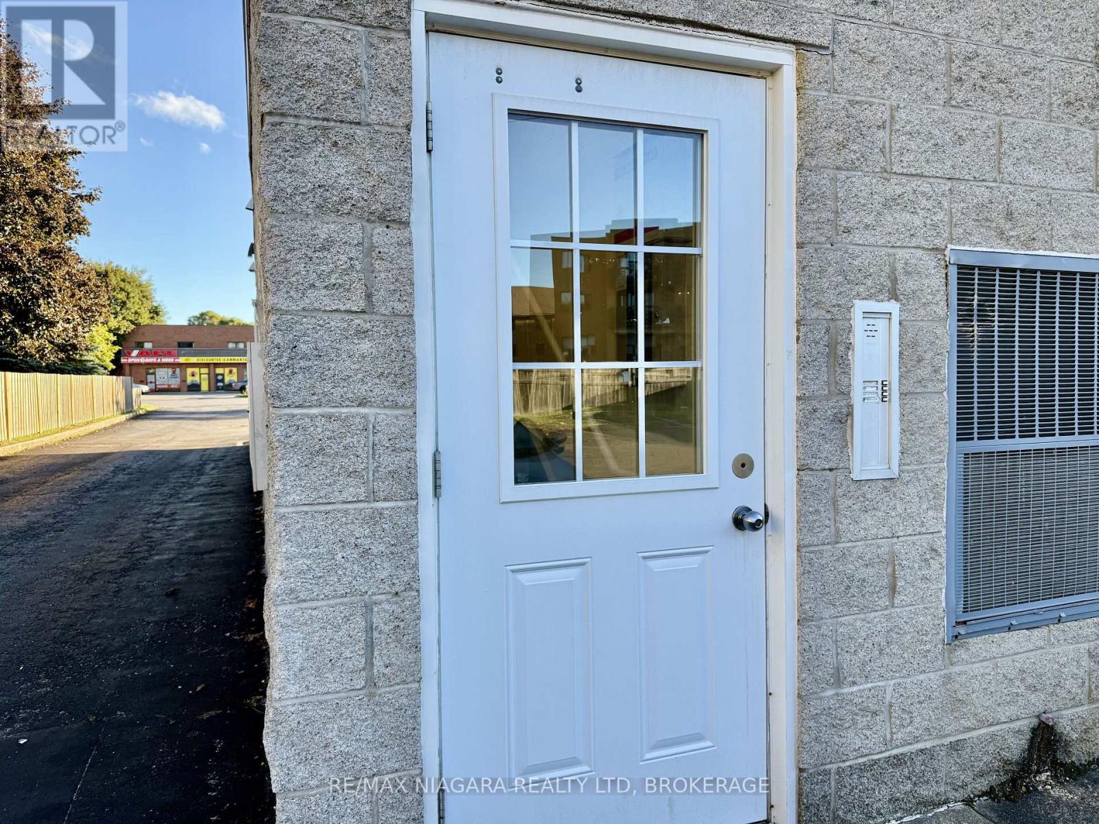 202 - 6837 Thorold Stone Road, Niagara Falls, Ontario  L2J 1B2 - Photo 6 - X13865028