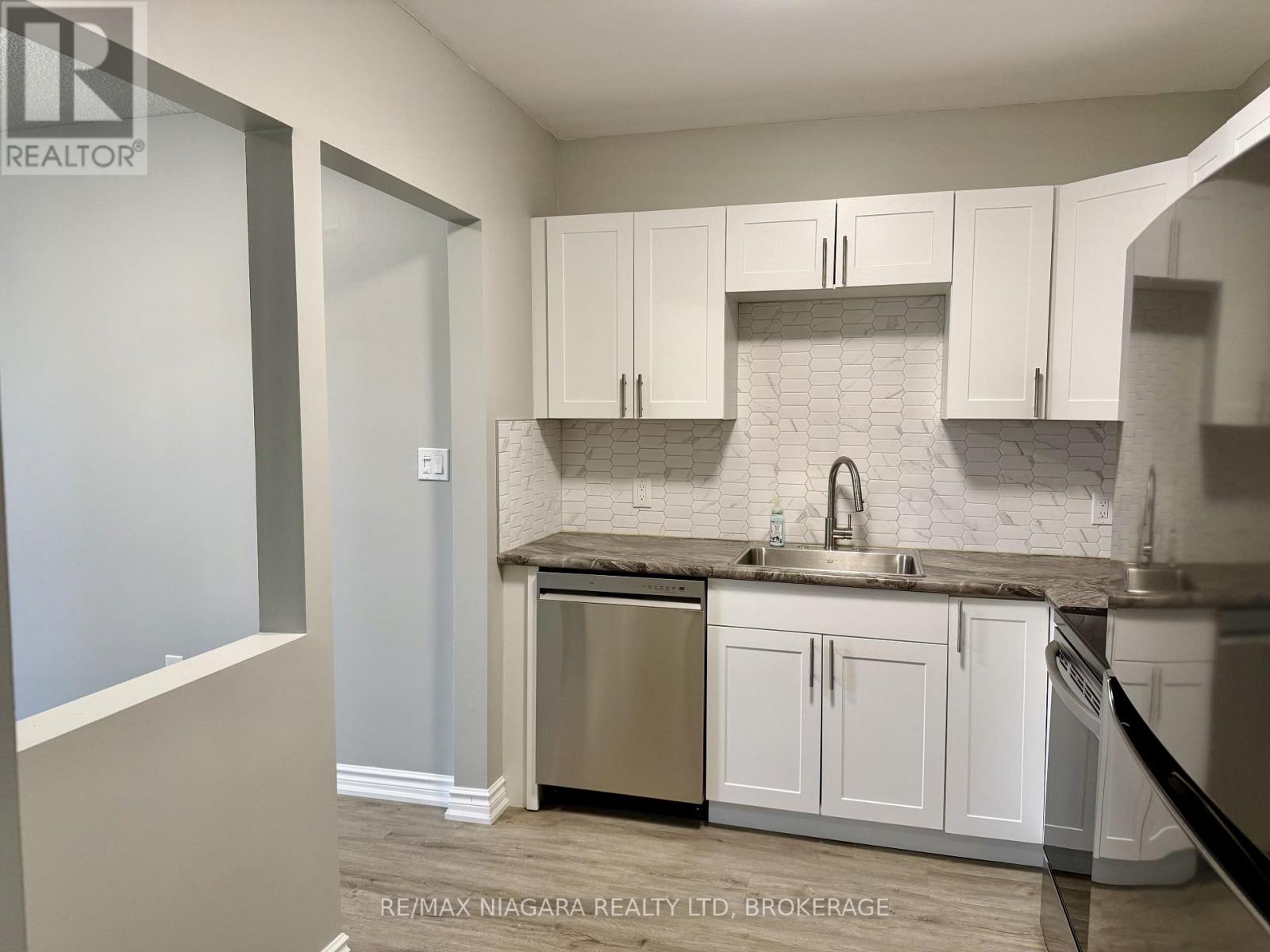 202 - 6837 Thorold Stone Road, Niagara Falls, Ontario  L2J 1B2 - Photo 8 - X13865028