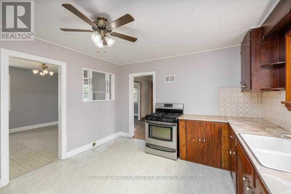 18 Pietz Avenue, Welland, Ontario  L3C 1Z4 - Photo 12 - X13865084