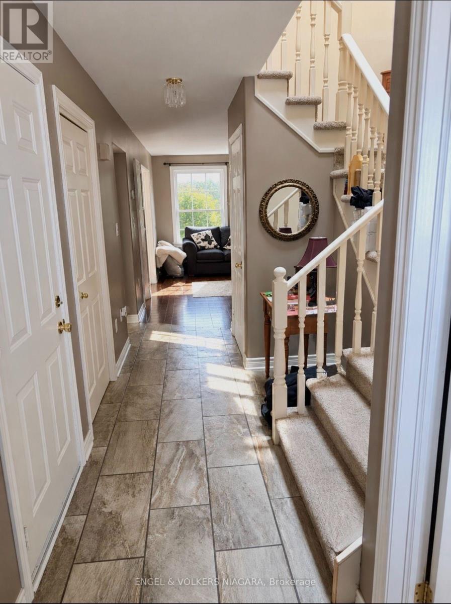7714 Cortina Crescent, Niagara Falls, Ontario  L2H 3B4 - Photo 5 - X13865706
