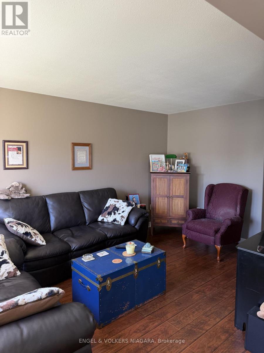 7714 Cortina Crescent, Niagara Falls, Ontario  L2H 3B4 - Photo 7 - X13865706
