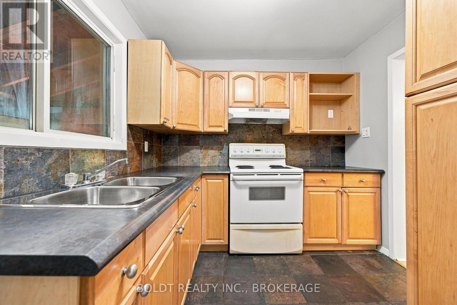 38 Mars Avenue, Hamilton, Ontario  L8L 3V8 - Photo 14 - X13866920