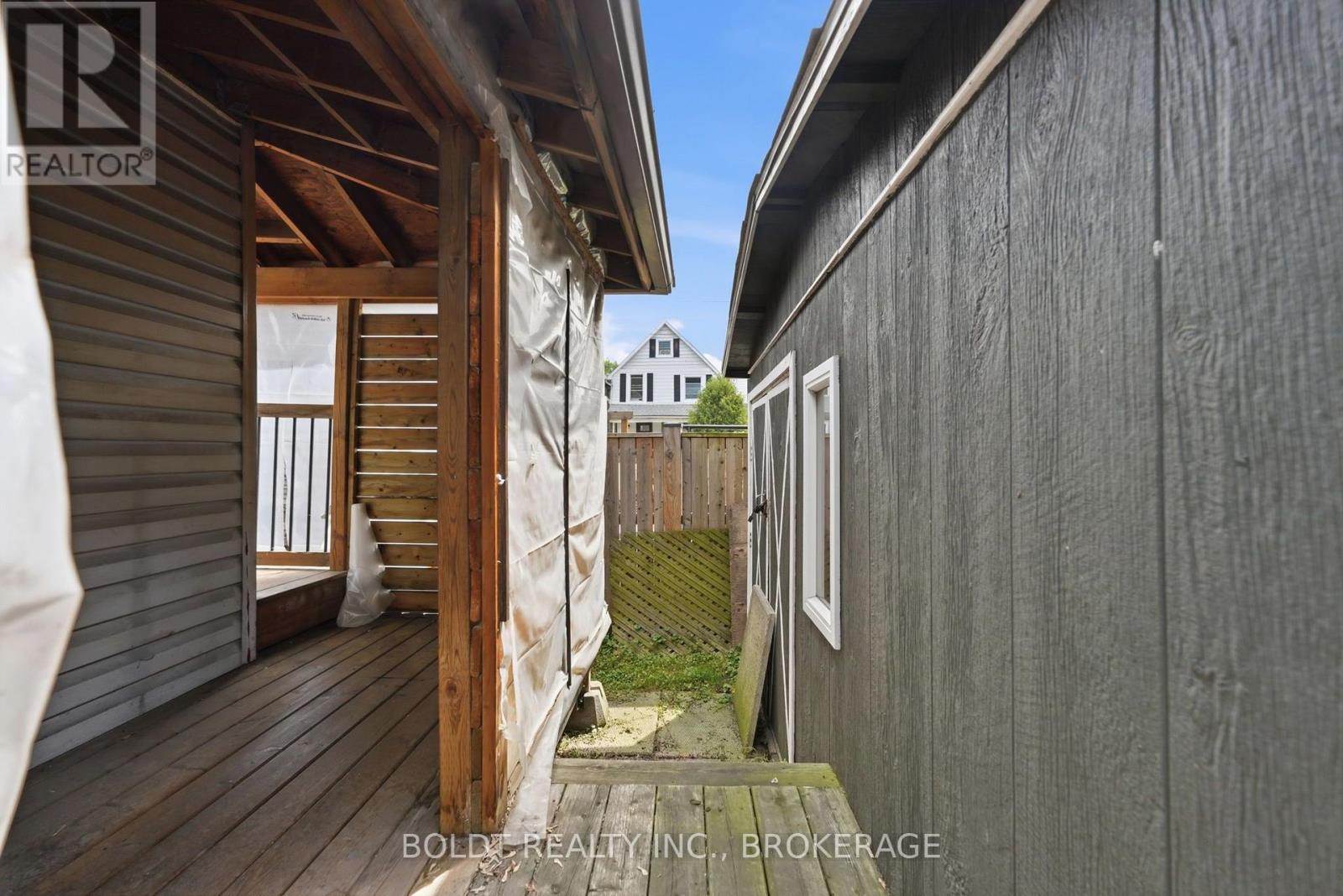 38 Mars Avenue, Hamilton, Ontario  L8L 3V8 - Photo 21 - X13866920
