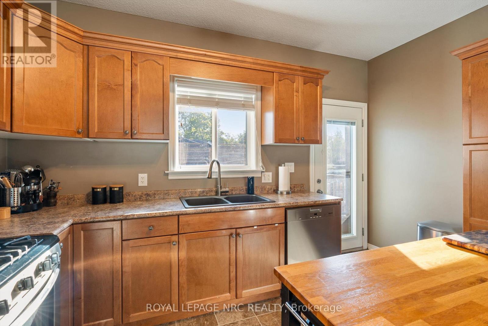 32 Lavinia Street, Fort Erie, Ontario  L2A 2C7 - Photo 14 - X13866966