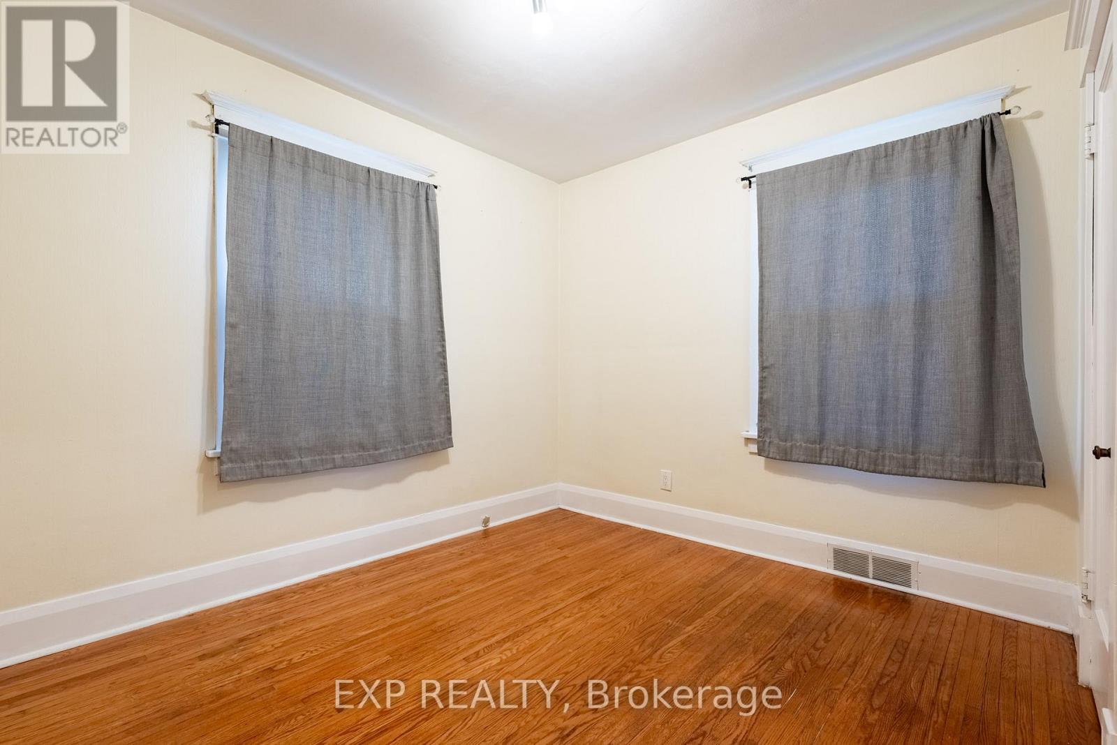 4613 Ryerson Crescent, Niagara Falls, Ontario  L2E 1E4 - Photo 9 - X13867102