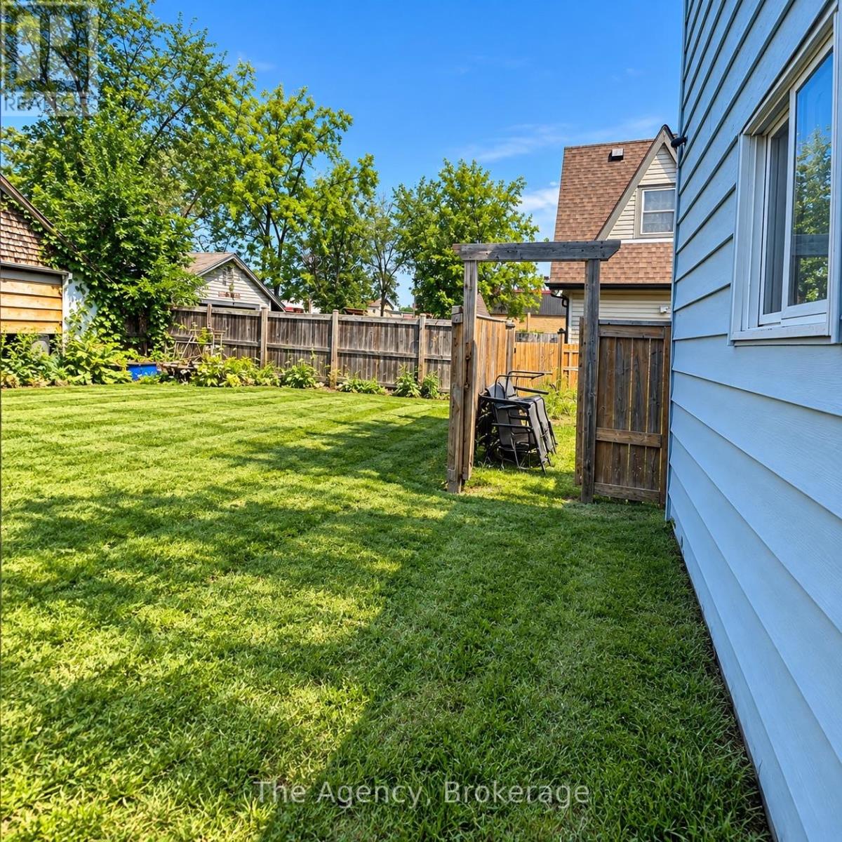 17 Patricia Avenue, Welland, Ontario  L3C 1E7 - Photo 14 - X13867510