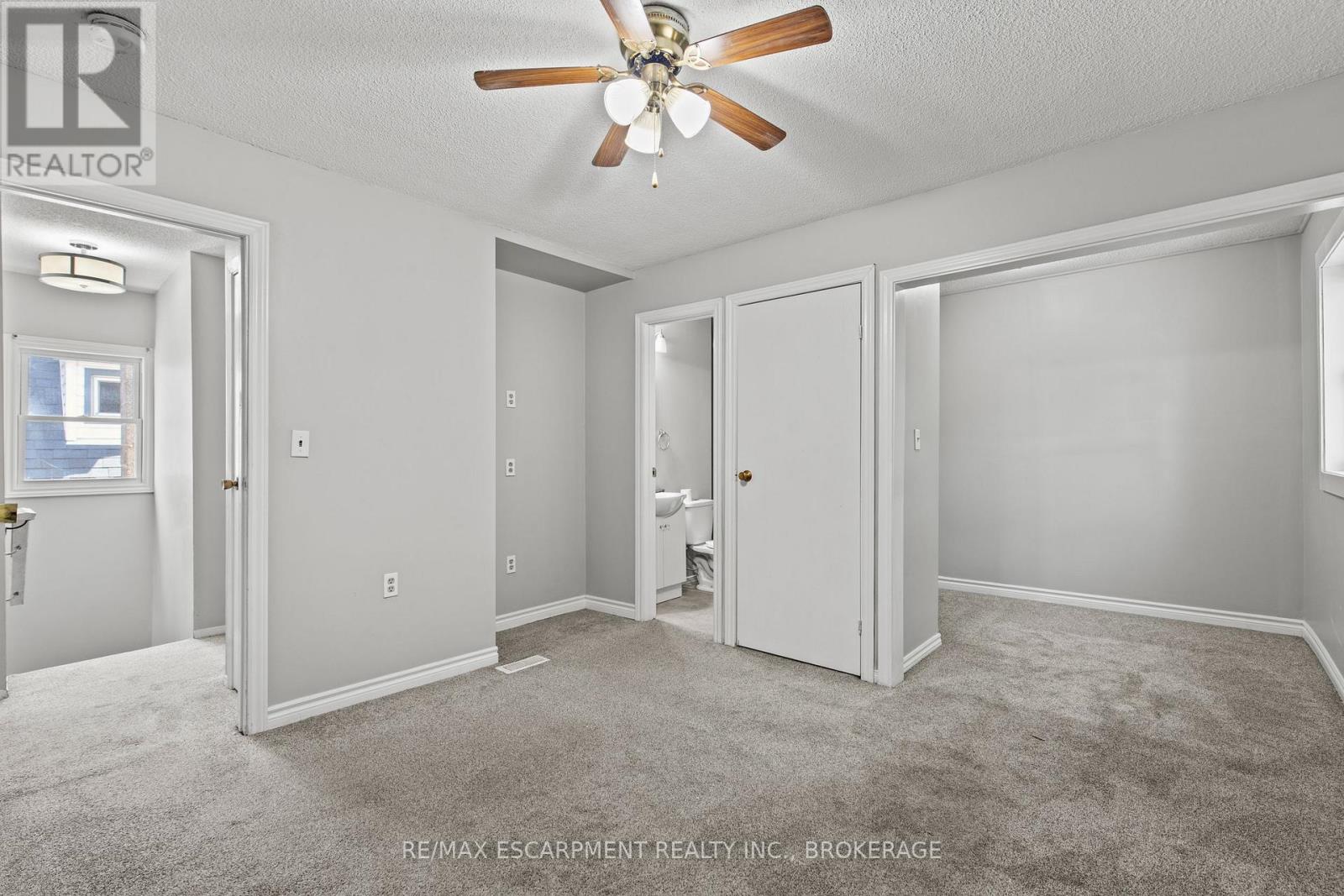Upper - 15 Mccormick Street, Welland, Ontario  L3C 4L8 - Photo 11 - X13867548