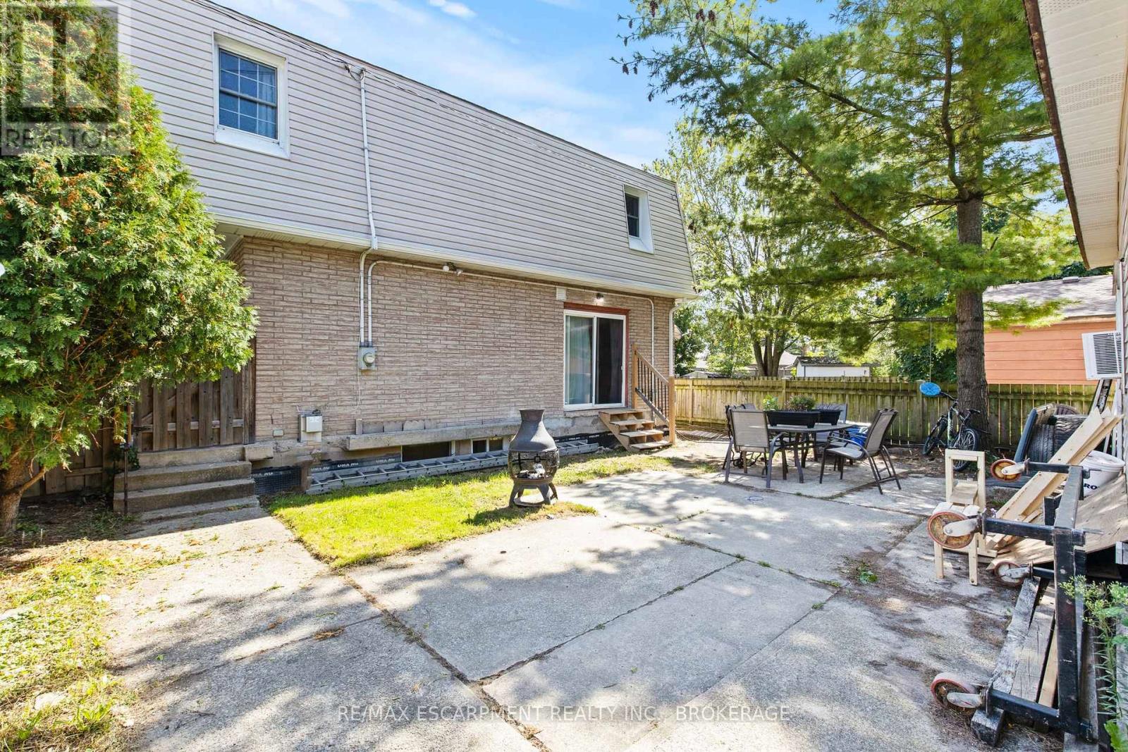 Upper - 15 Mccormick Street, Welland, Ontario  L3C 4L8 - Photo 17 - X13867548