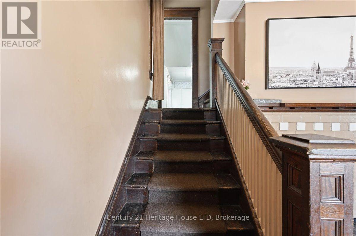 17 Elizabeth Street E, Welland, Ontario  L3C 4M2 - Photo 15 - X13868576