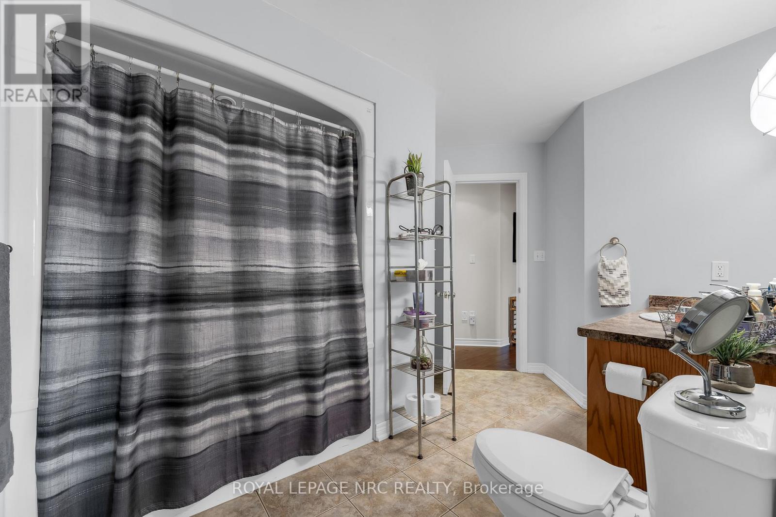 31 Thorold Road E, Welland, Ontario  L3C 3T3 - Photo 18 - X13869146