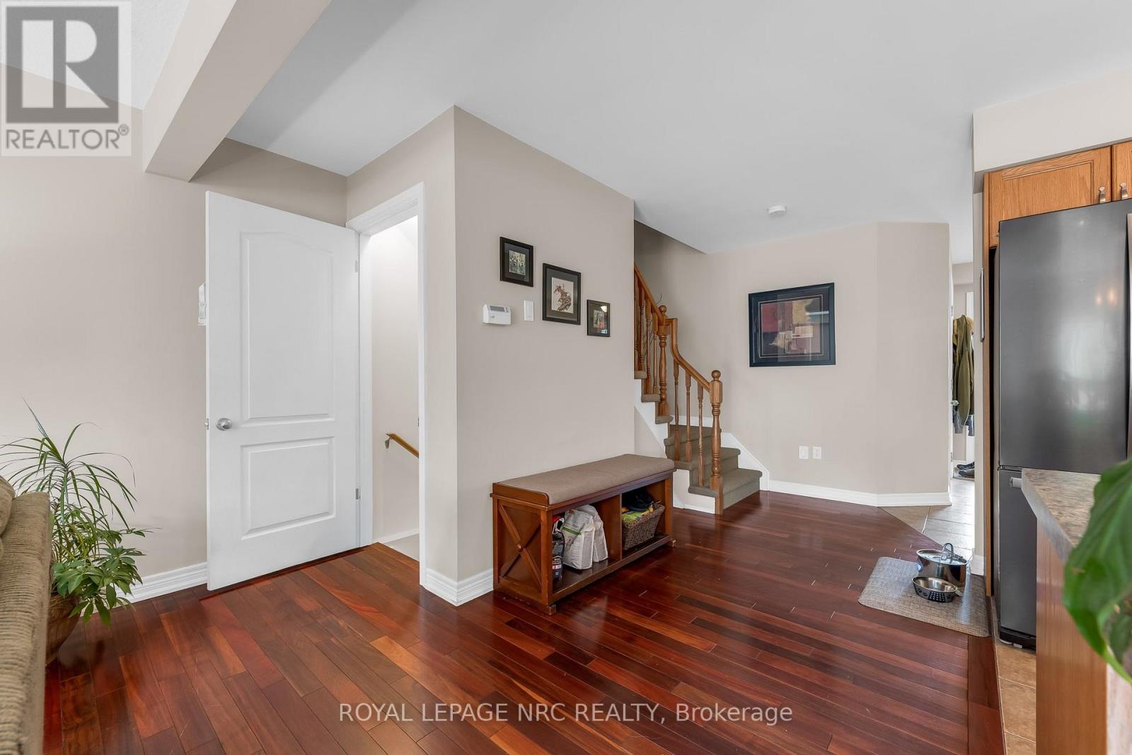 31 Thorold Road E, Welland, Ontario  L3C 3T3 - Photo 6 - X13869146