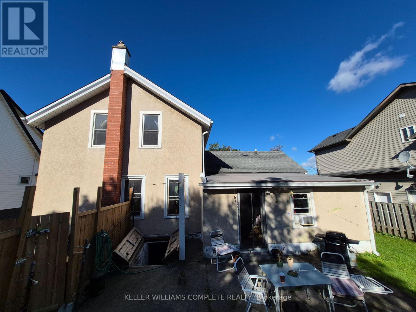 20 Carleton Street N, Thorold, Ontario  L2V 2A4 - Photo 5 - X13869162