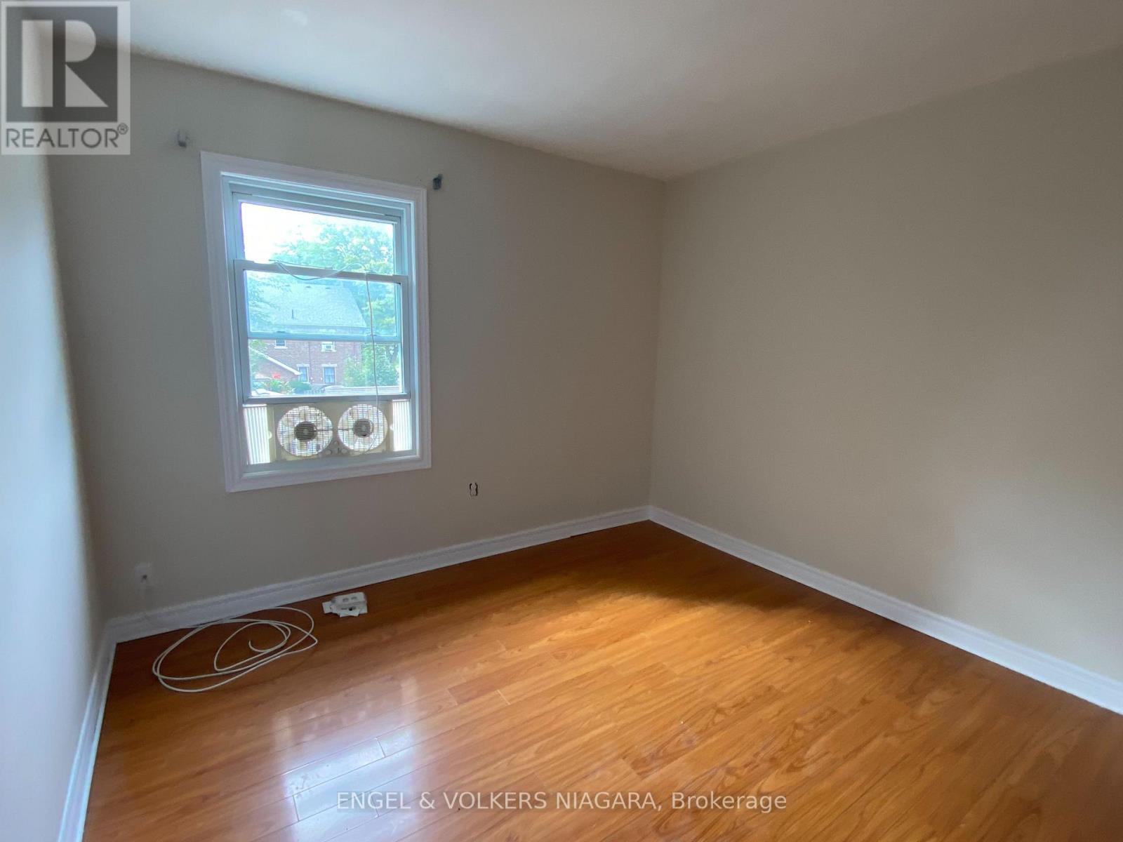 2 - 5006 WILLMOTT STREET, Niagara Falls, Ontario