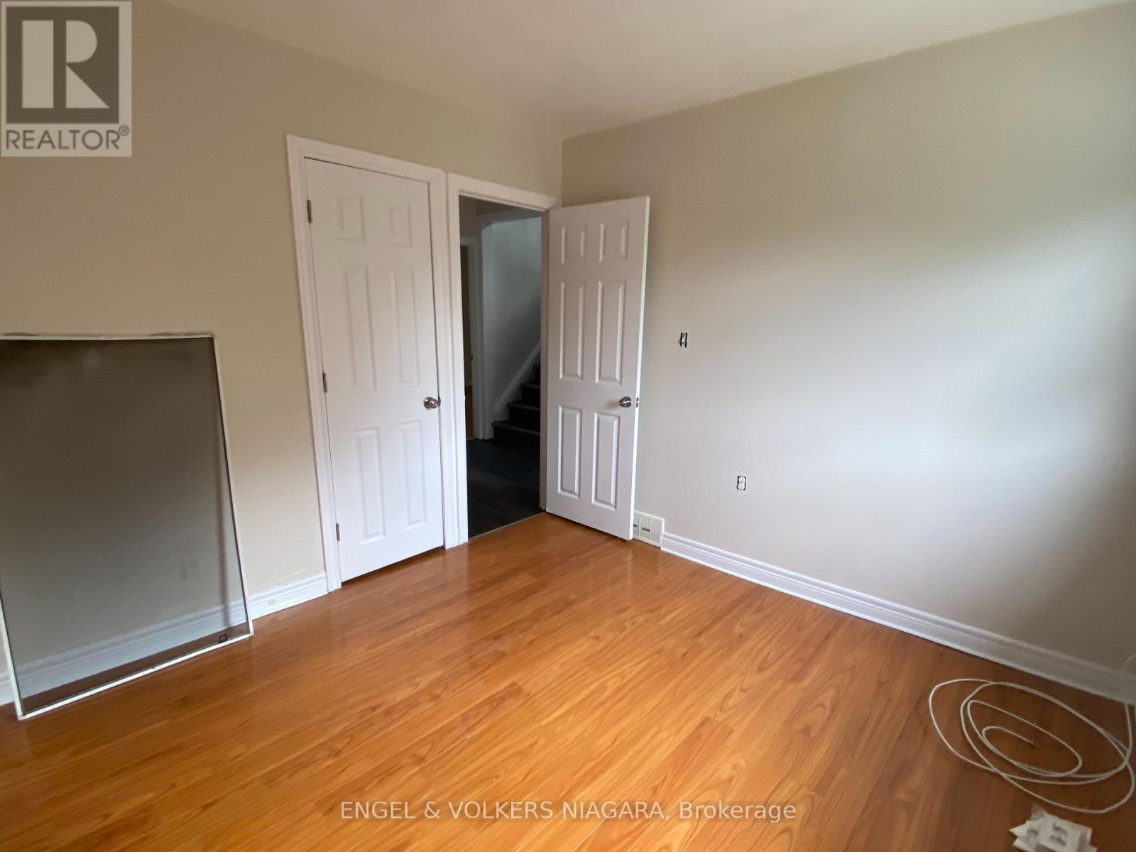 2 - 5006 Willmott Street, Niagara Falls, Ontario  L2E 1Z8 - Photo 2 - X13869910