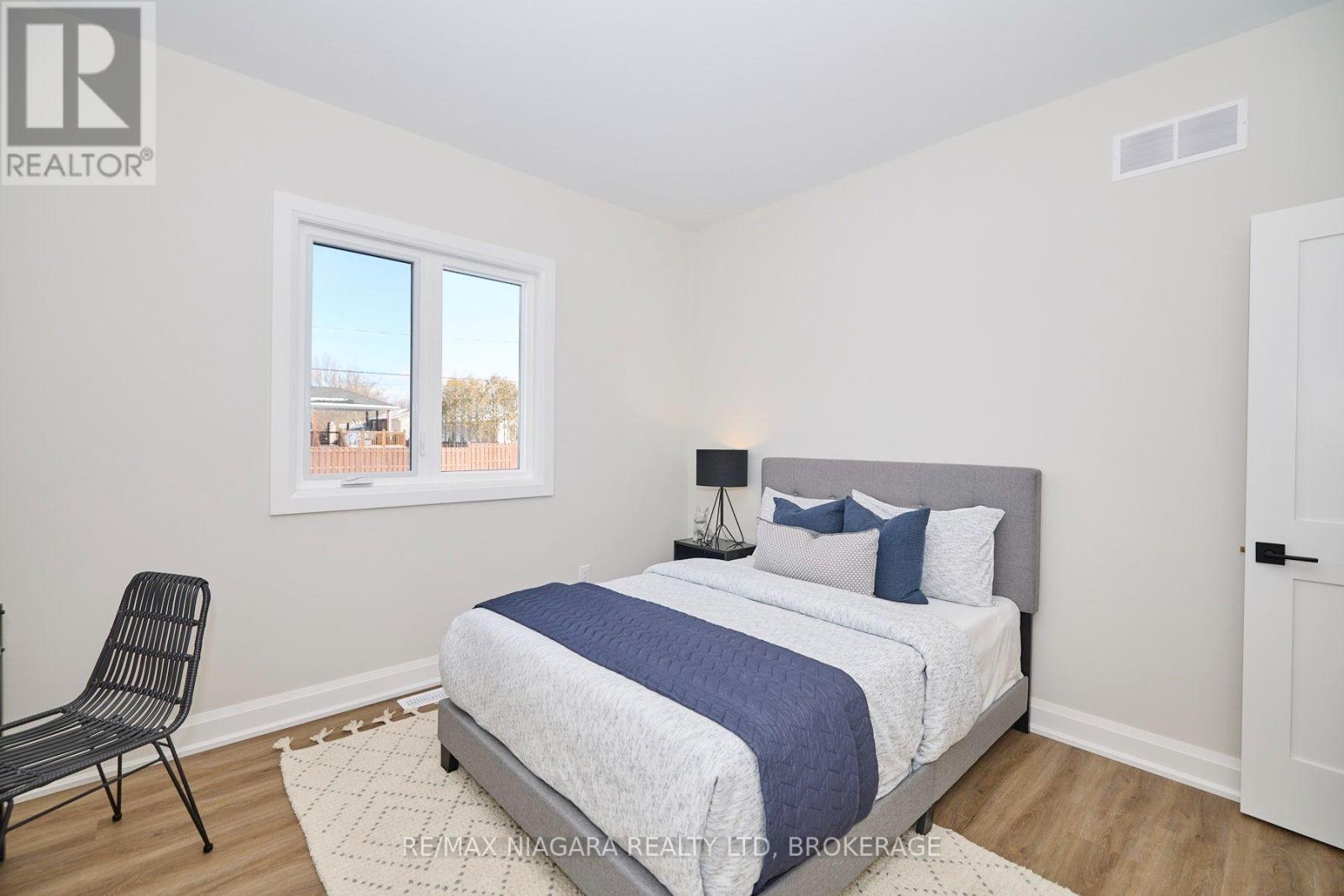 196 Bernard Avenue, Fort Erie, Ontario  L0S 1N0 - Photo 8 - X13870334