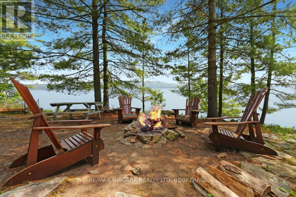 1009 Mercedes Drive N, Minden Hills, Ontario  K0M 2K0 - Photo 3 - X13870854