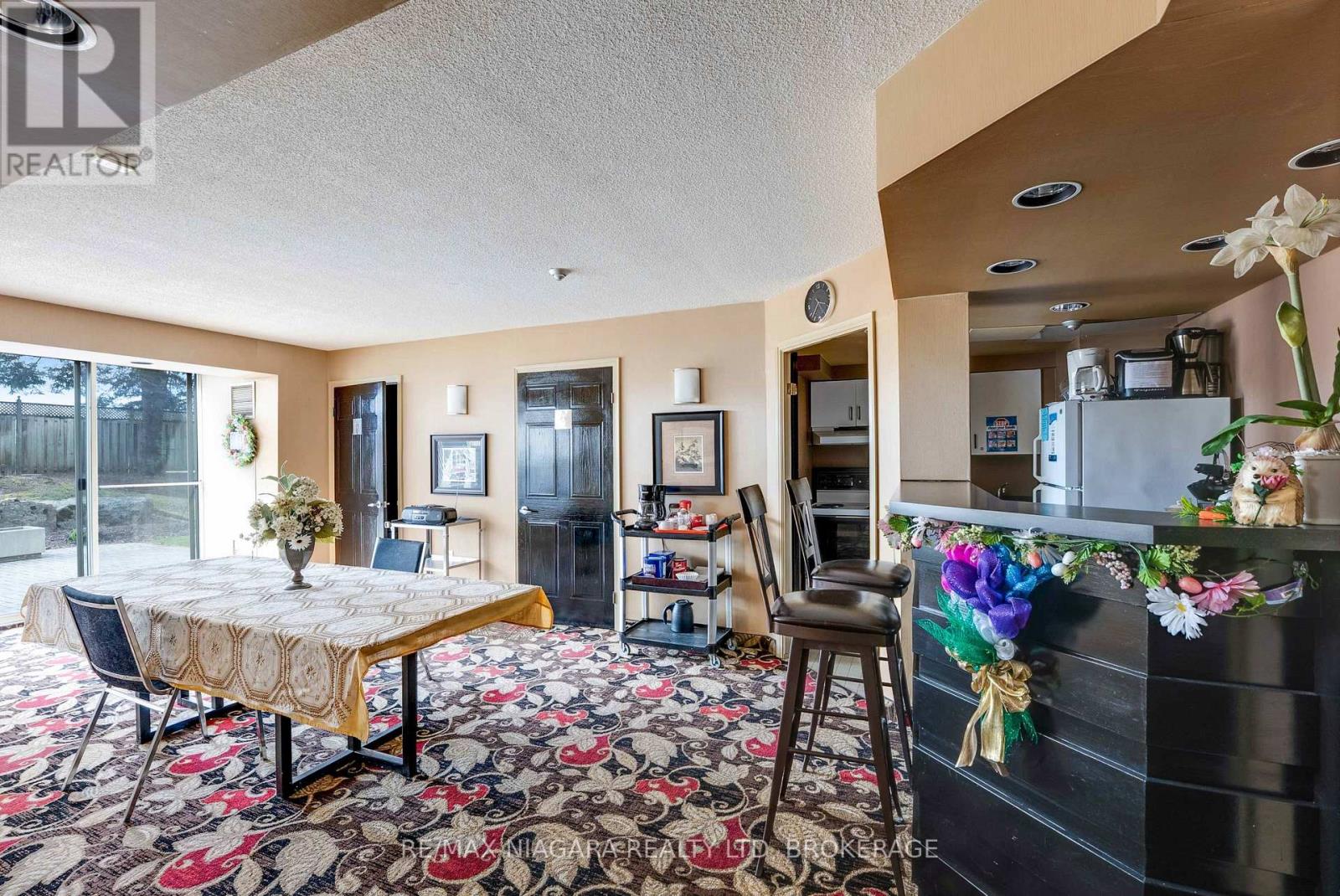 702 - 5100 Dorchester Road E, Niagara Falls, Ontario  L2E 7H4 - Photo 3 - X13871170