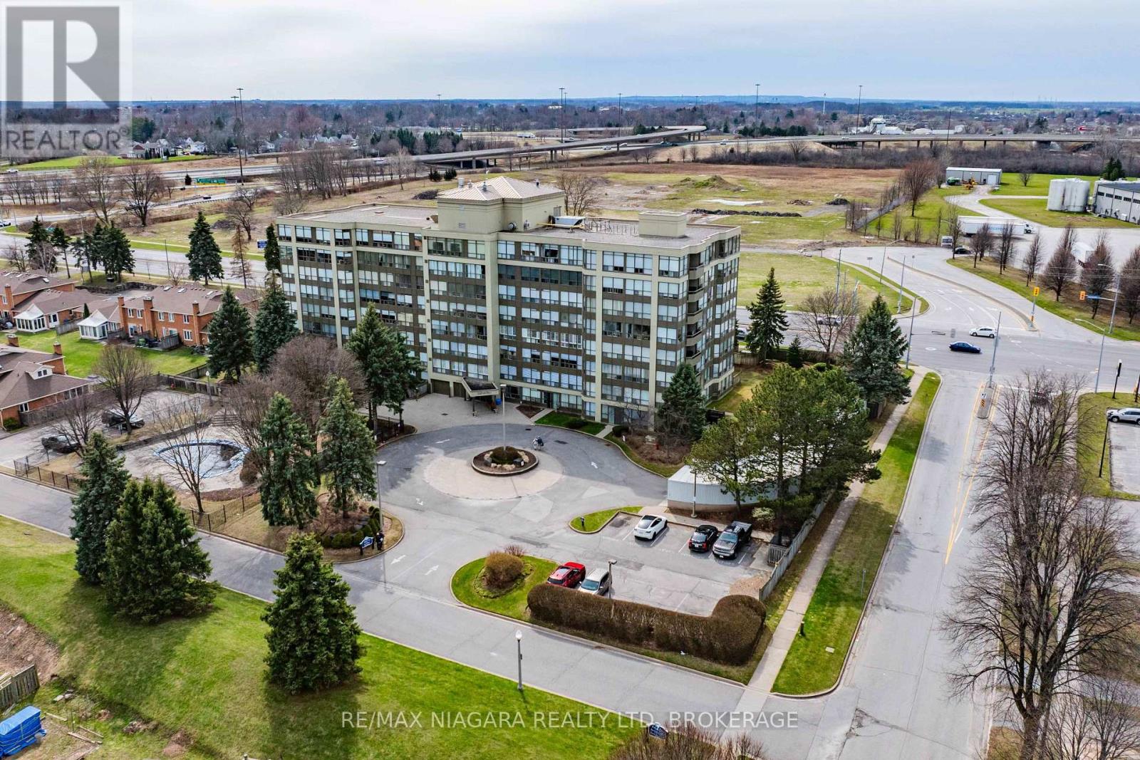 702 - 5100 Dorchester Road E, Niagara Falls, Ontario  L2E 7H4 - Photo 34 - X13871170