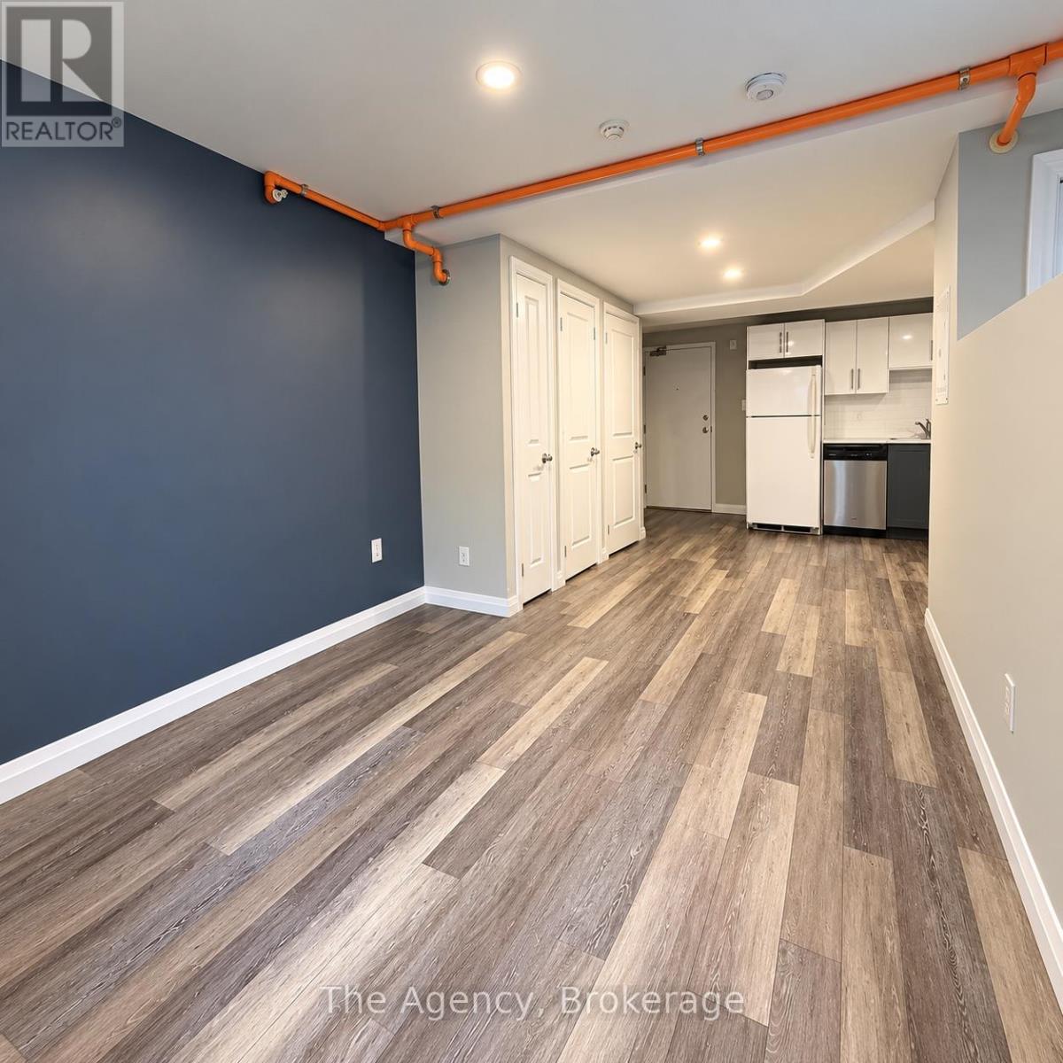 Boo2 - 2200 Sherobee Road, Mississauga, Ontario  L5A 3Y3 - Photo 6 - W13871840