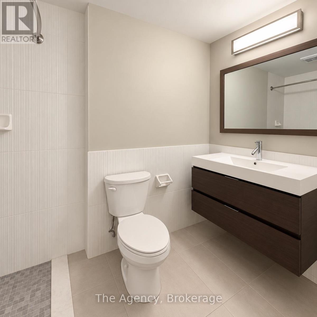 Boo2 - 2200 Sherobee Road, Mississauga, Ontario  L5A 3Y3 - Photo 9 - W13871840