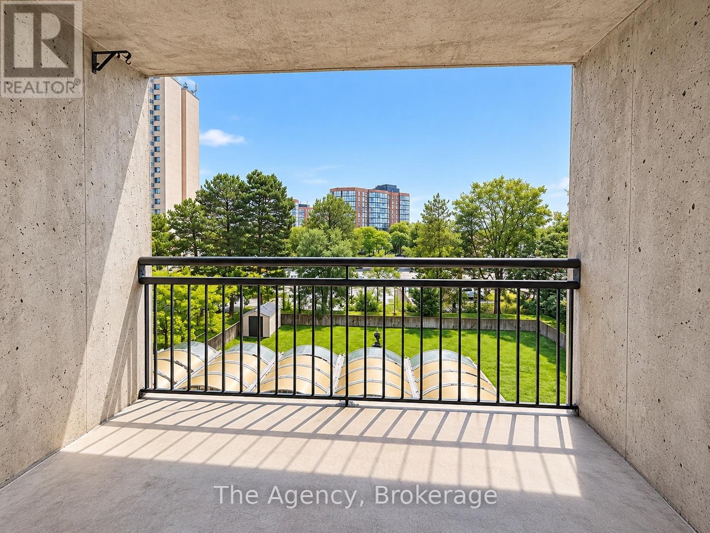 403 - 2200 Sherobee Road, Mississauga, Ontario  L5A 3Y3 - Photo 10 - W13871854
