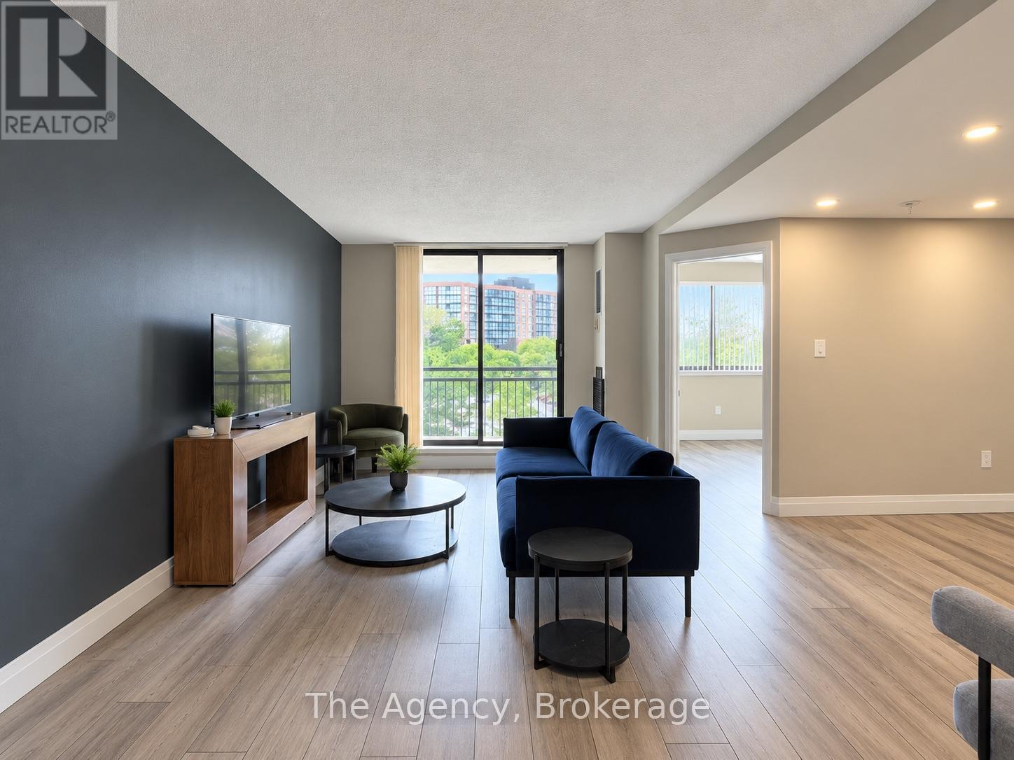 403 - 2200 Sherobee Road, Mississauga, Ontario  L5A 3Y3 - Photo 6 - W13871854