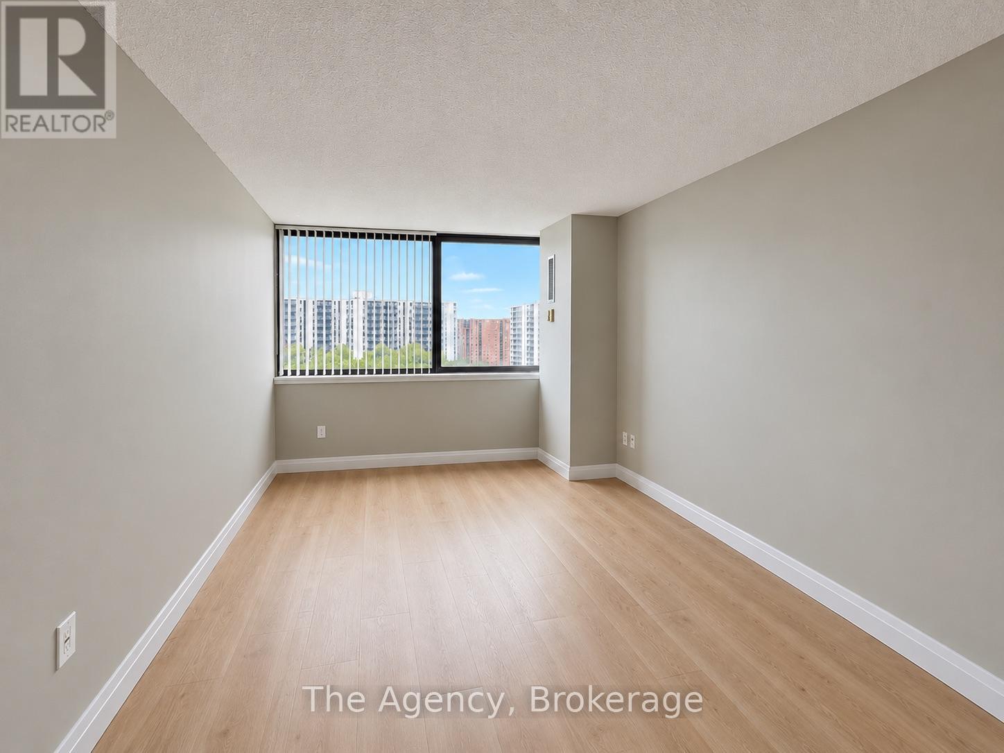 810 - 2200 Sherobee Road, Mississauga, Ontario  L5A 3Y3 - Photo 8 - W13871864