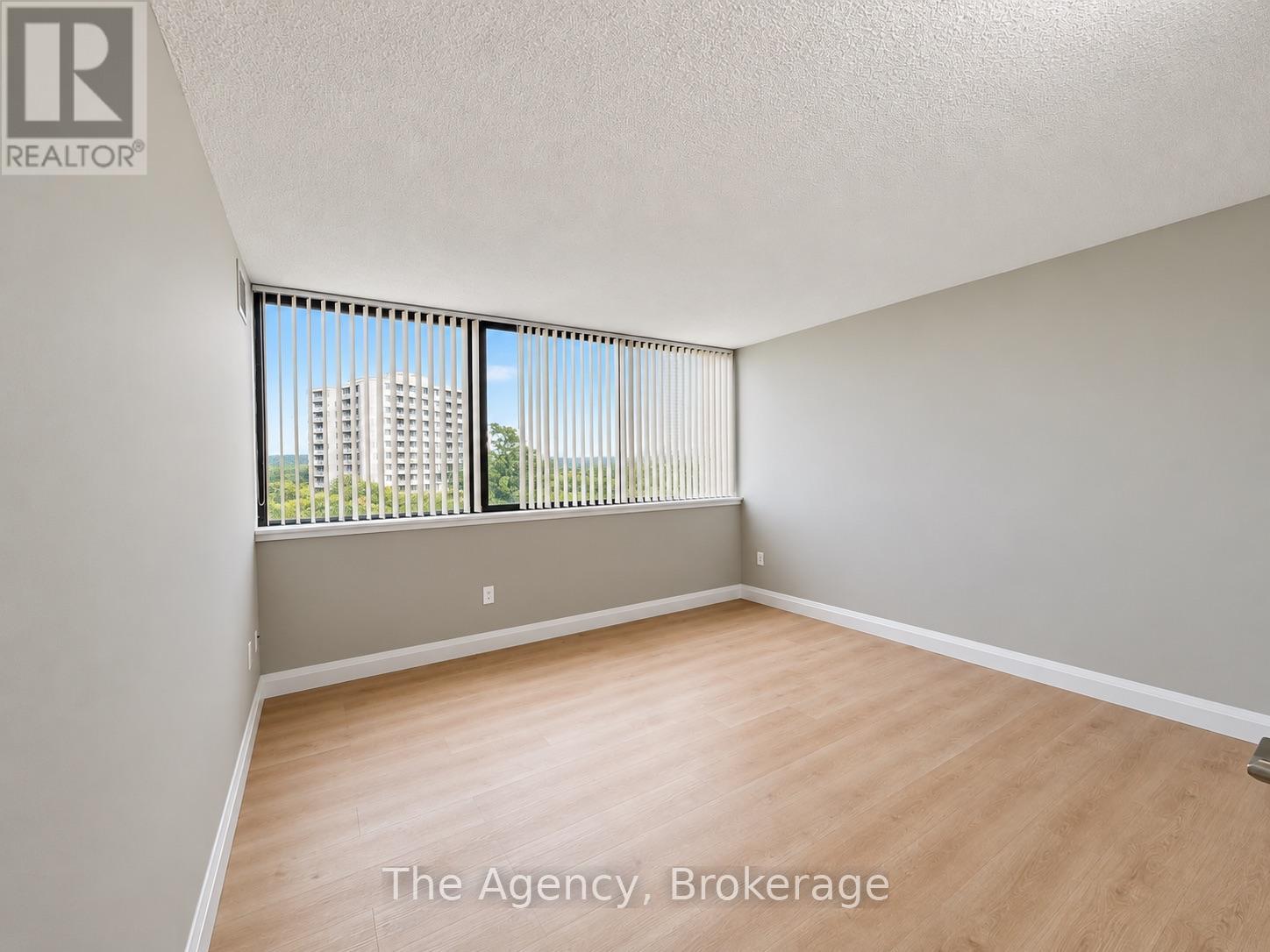 810 - 2200 Sherobee Road, Mississauga, Ontario  L5A 3Y3 - Photo 9 - W13871864