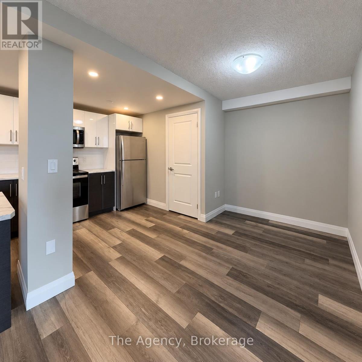 812 - 2200 Sherobee Road, Mississauga, Ontario  L5A 3Y3 - Photo 6 - W13871870
