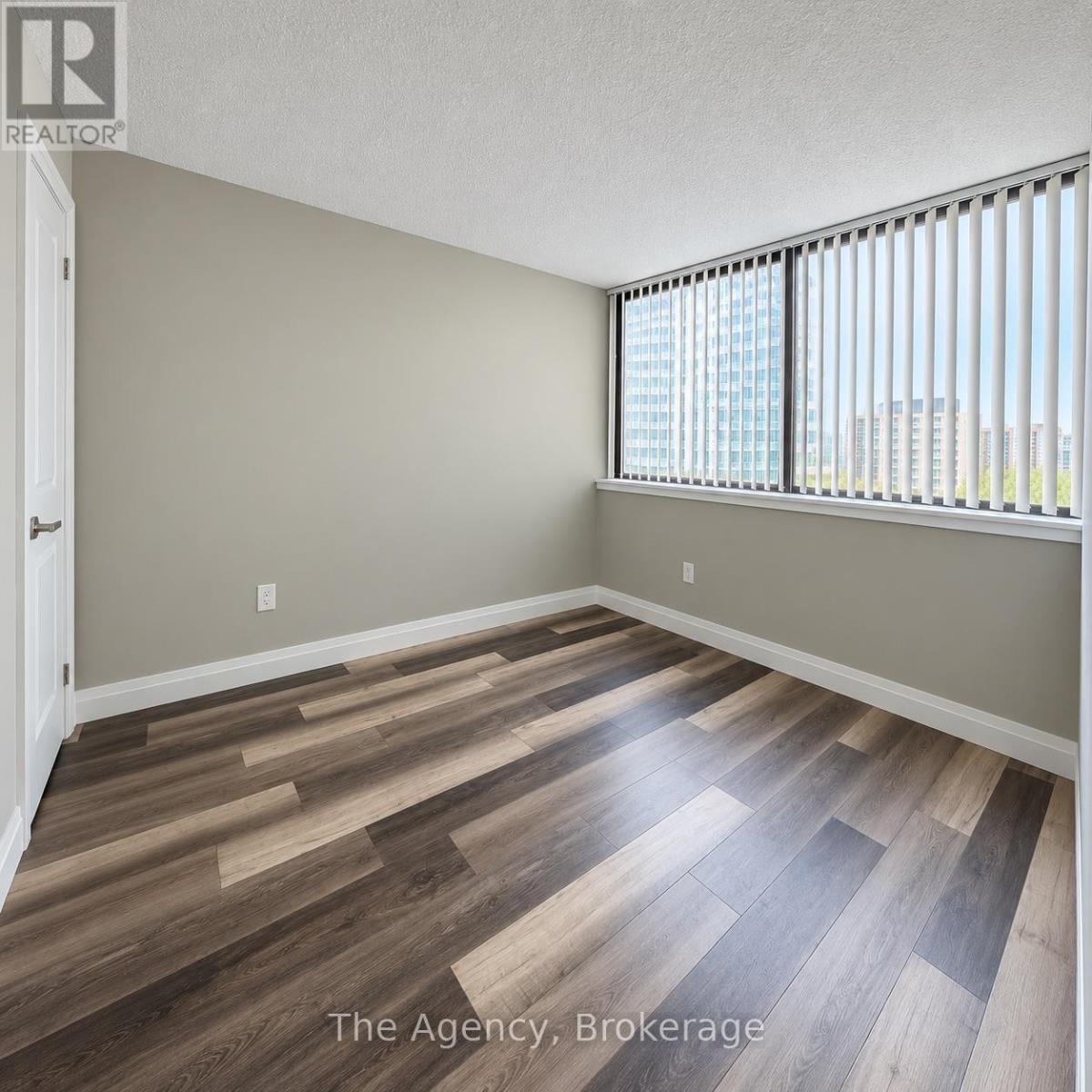 812 - 2200 Sherobee Road, Mississauga, Ontario  L5A 3Y3 - Photo 9 - W13871870