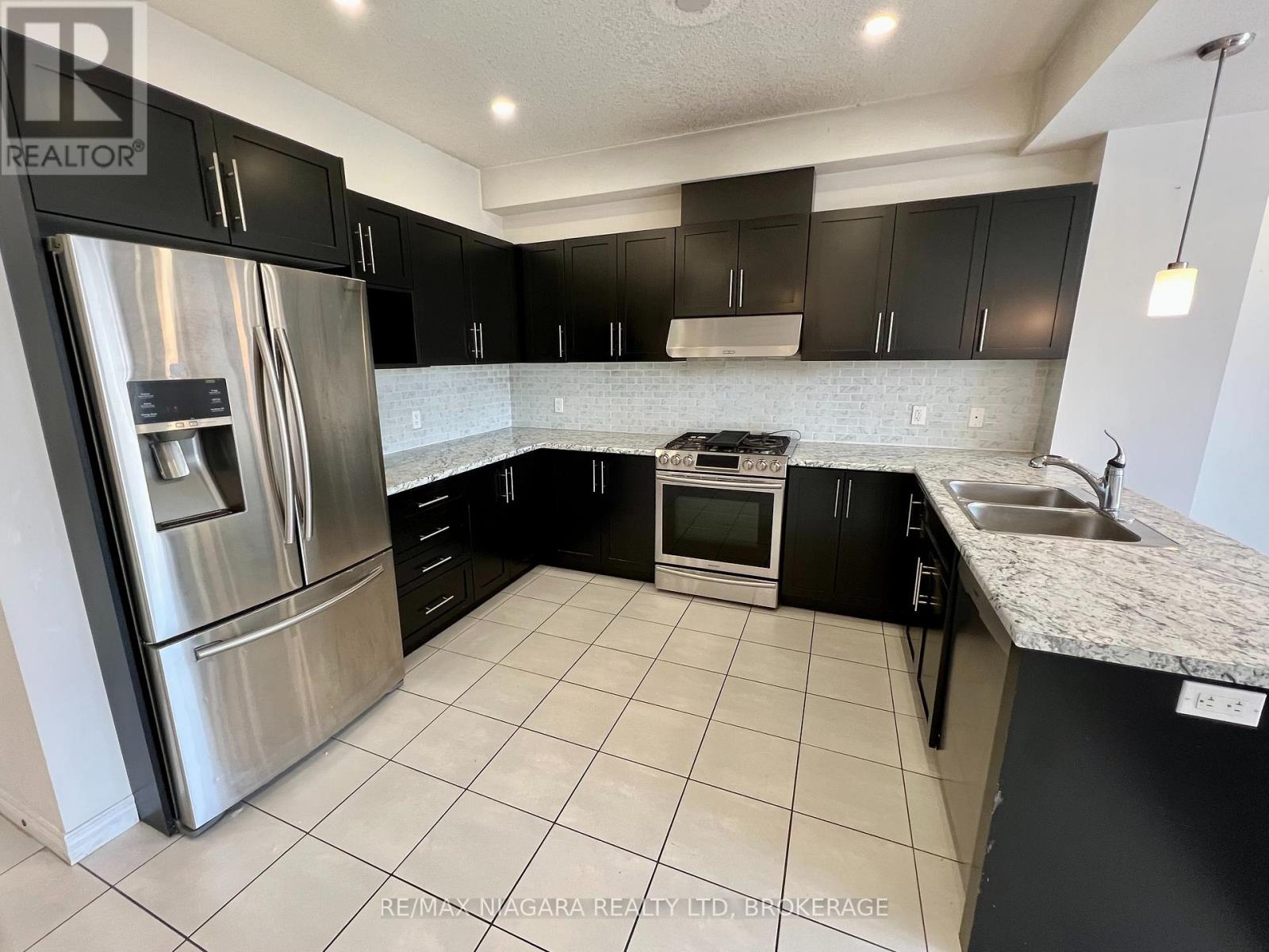 23 Fairgrounds Drive, Hamilton, Ontario  L0R 1C0 - Photo 13 - X13872248