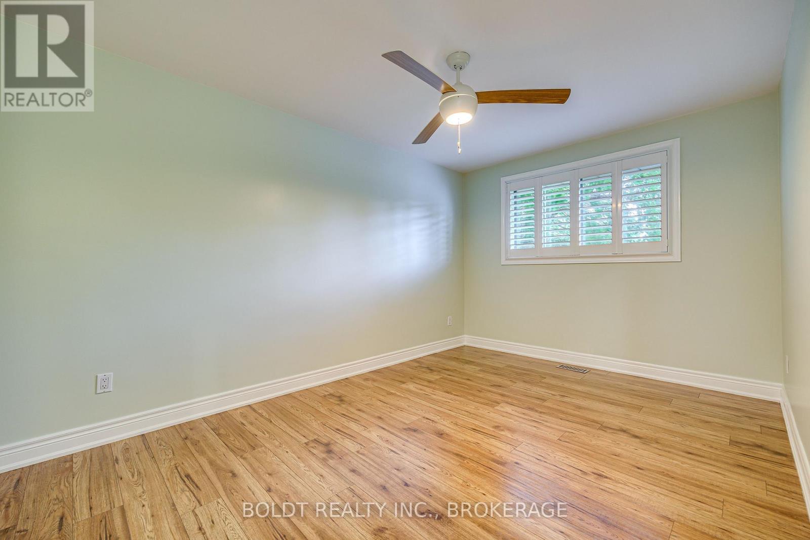 12 Bayshore Crescent, St. Catharines, Ontario  L2N 5Y4 - Photo 18 - X13872294