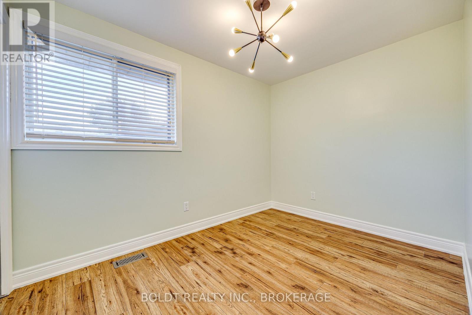 12 Bayshore Crescent, St. Catharines, Ontario  L2N 5Y4 - Photo 26 - X13872294