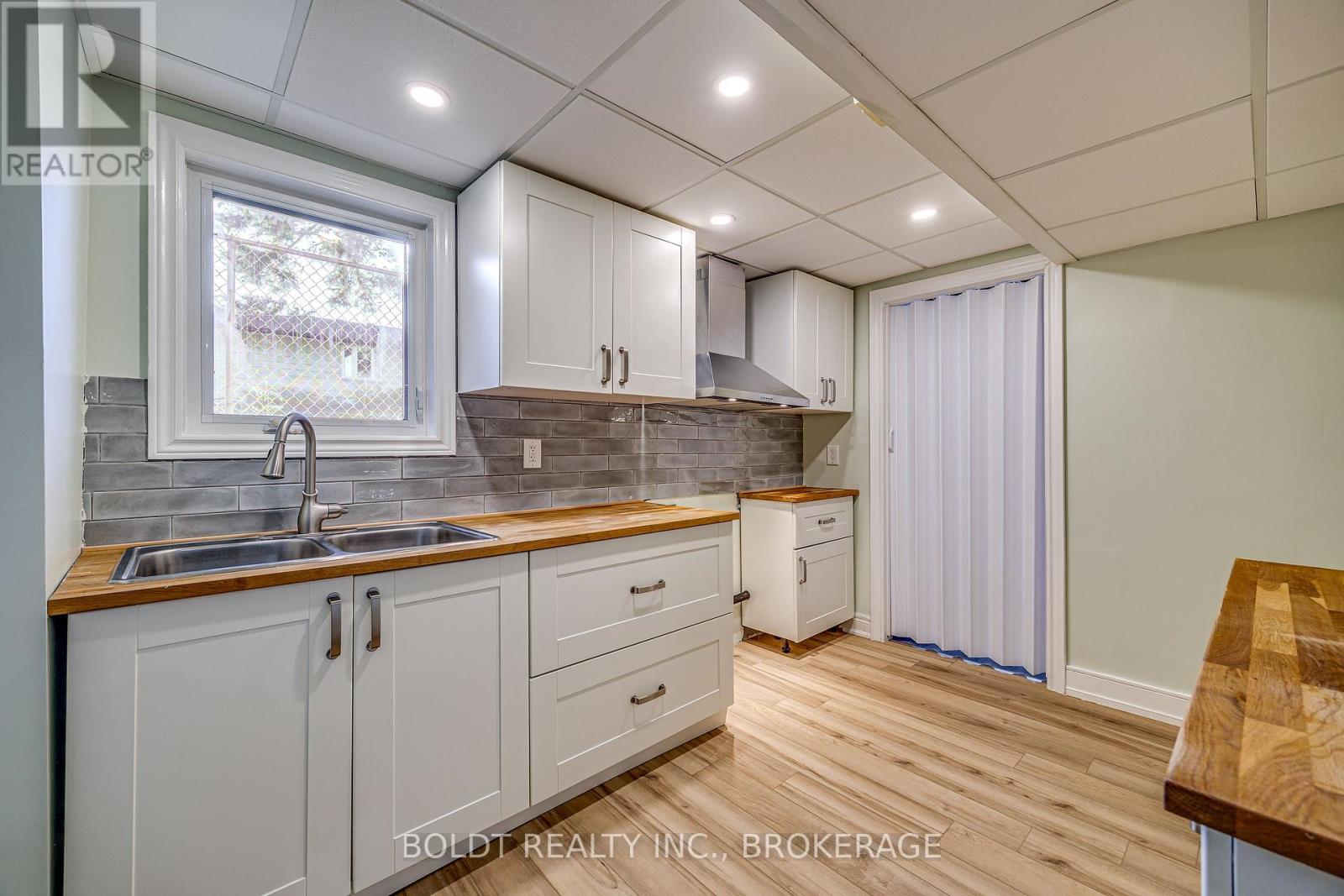 12 Bayshore Crescent, St. Catharines, Ontario  L2N 5Y4 - Photo 34 - X13872294