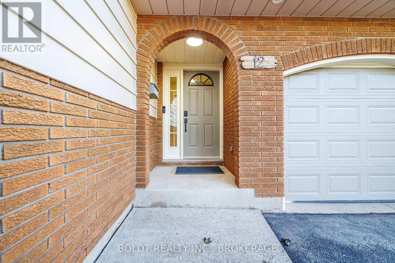 12 Bayshore Crescent, St. Catharines, Ontario  L2N 5Y4 - Photo 7 - X13872294