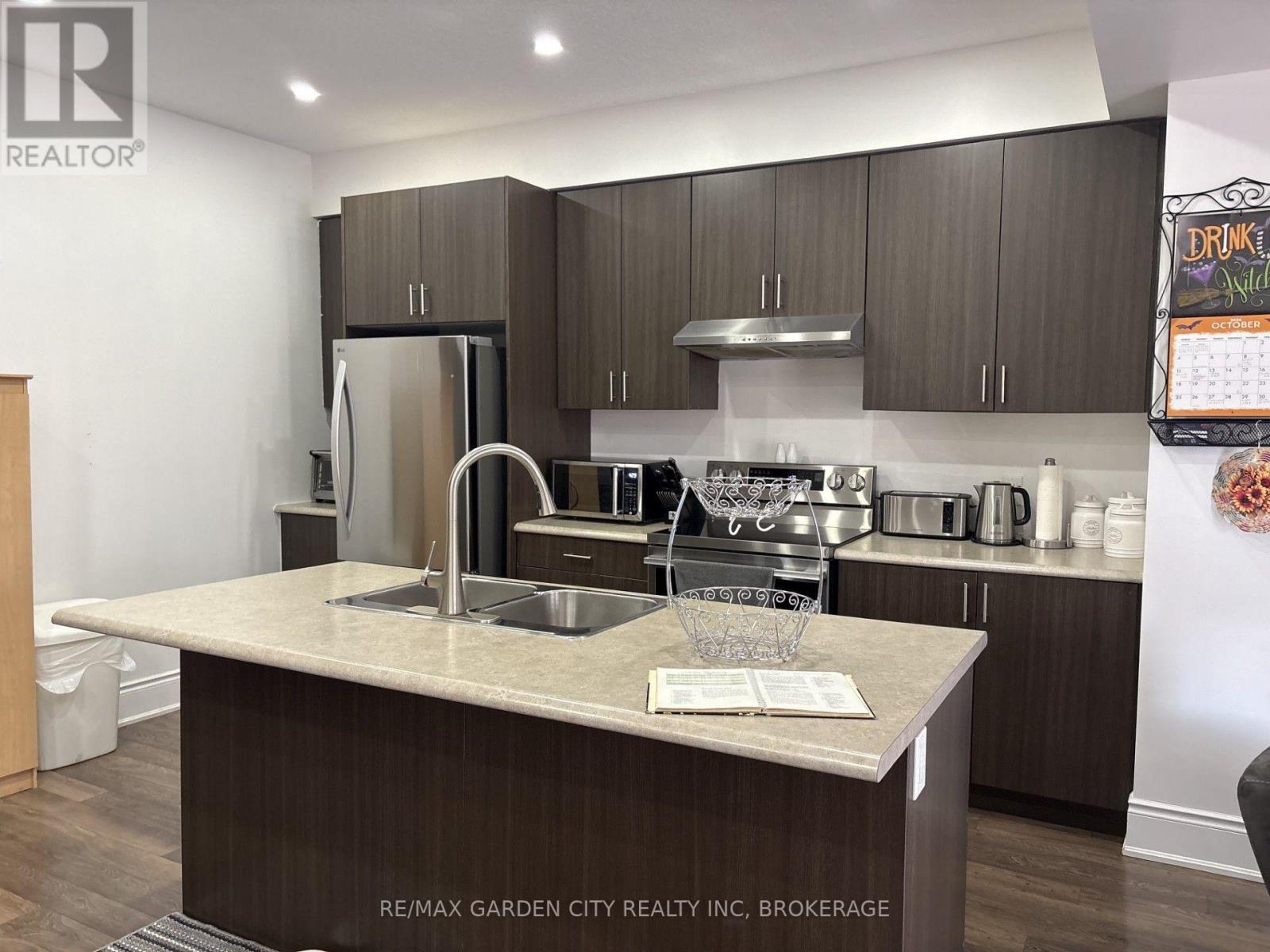 39 Sunset Way, Thorold, Ontario  L2V 0C7 - Photo 4 - X13872726