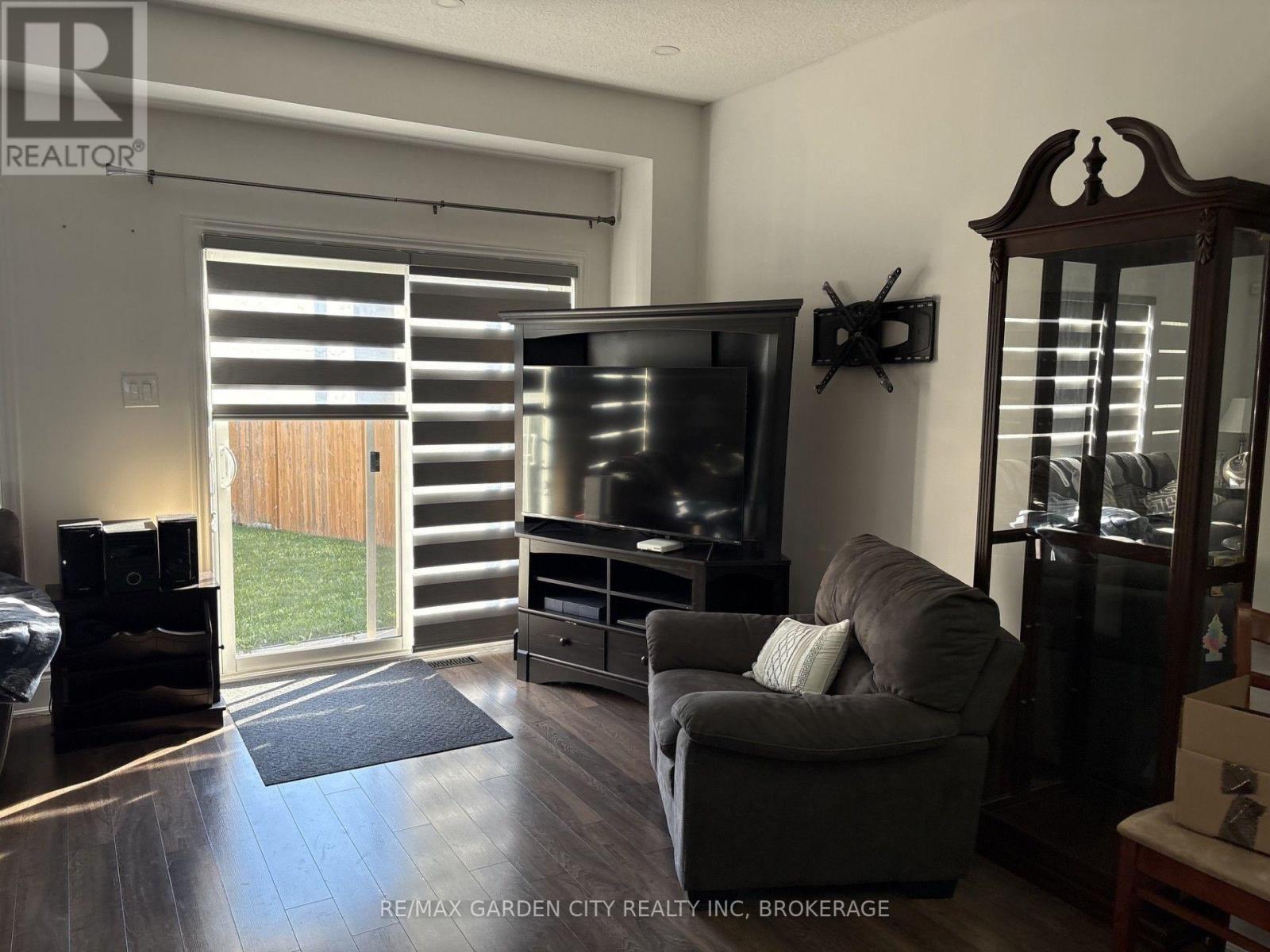 39 Sunset Way, Thorold, Ontario  L2V 0C7 - Photo 9 - X13872726