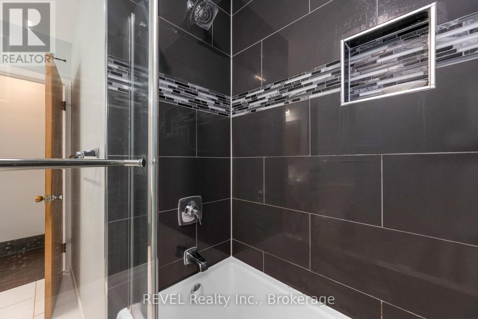 5 Armour Drive, Welland, Ontario  L3C 2N7 - Photo 21 - X13873320
