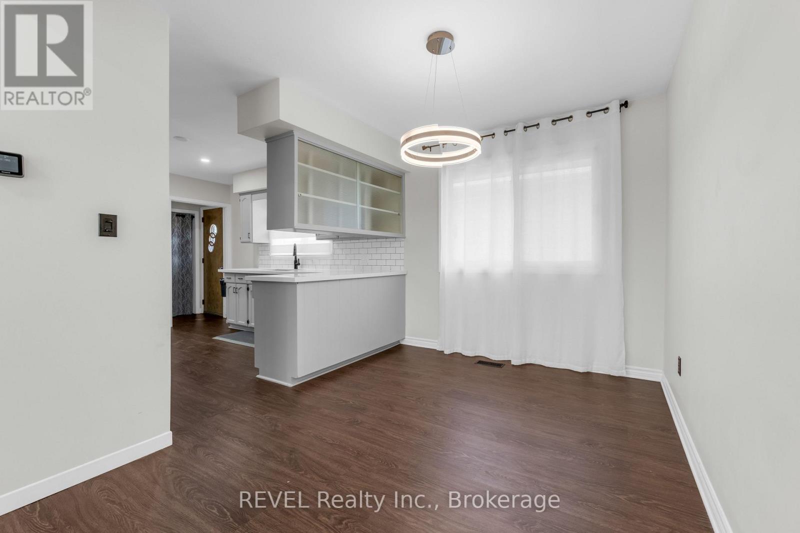 5 Armour Drive, Welland, Ontario  L3C 2N7 - Photo 8 - X13873320