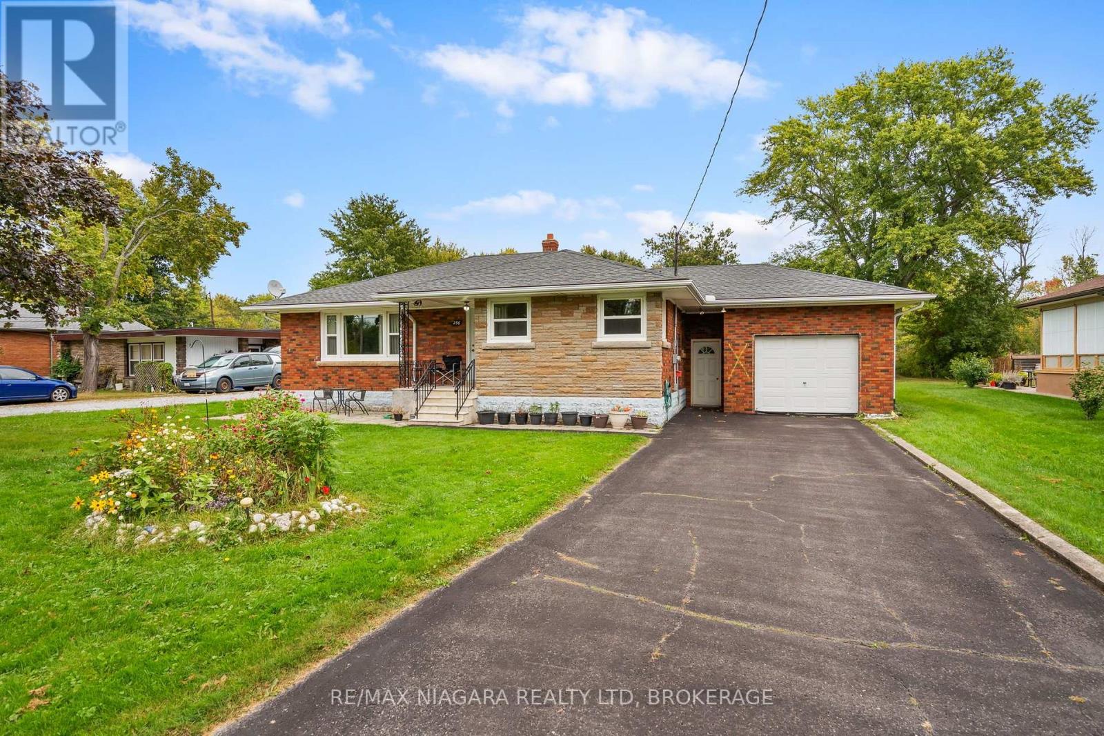256 KINGSWAY STREET, Welland, Ontario
