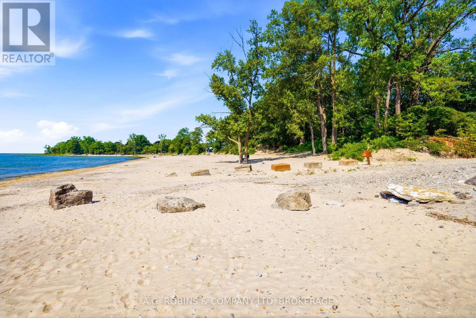 10448 Lakeshore Road, Wainfleet, Ontario  L3K 5V4 - Photo 4 - X13873726