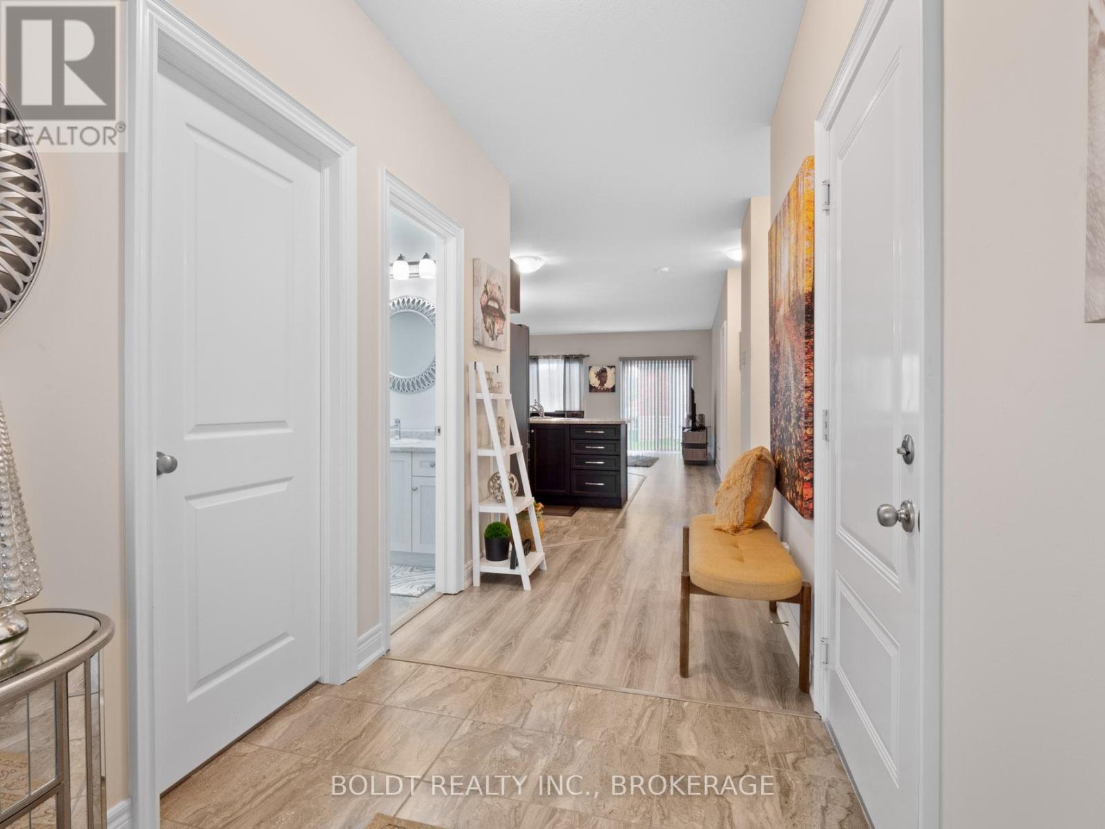 412 Hummel Crescent, Fort Erie, Ontario  L2A 0E8 - Photo 4 - X13873912