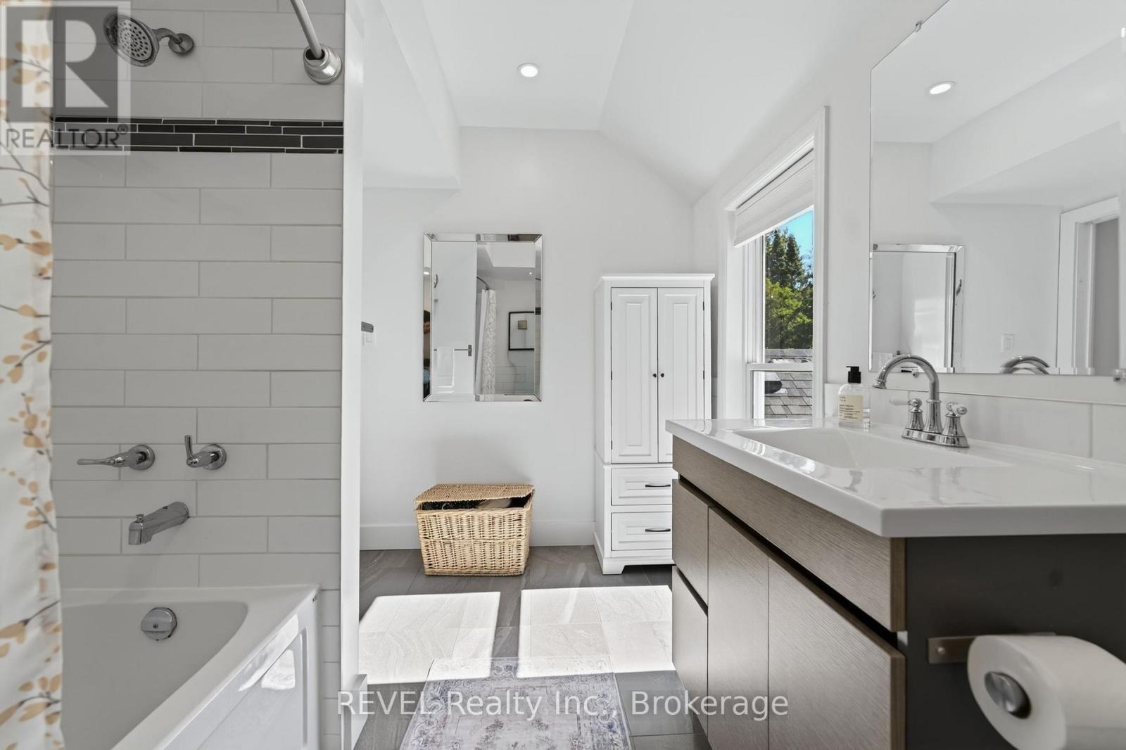 6 Elm Avenue, Pelham, Ontario  L0S 1E3 - Photo 32 - X13874010