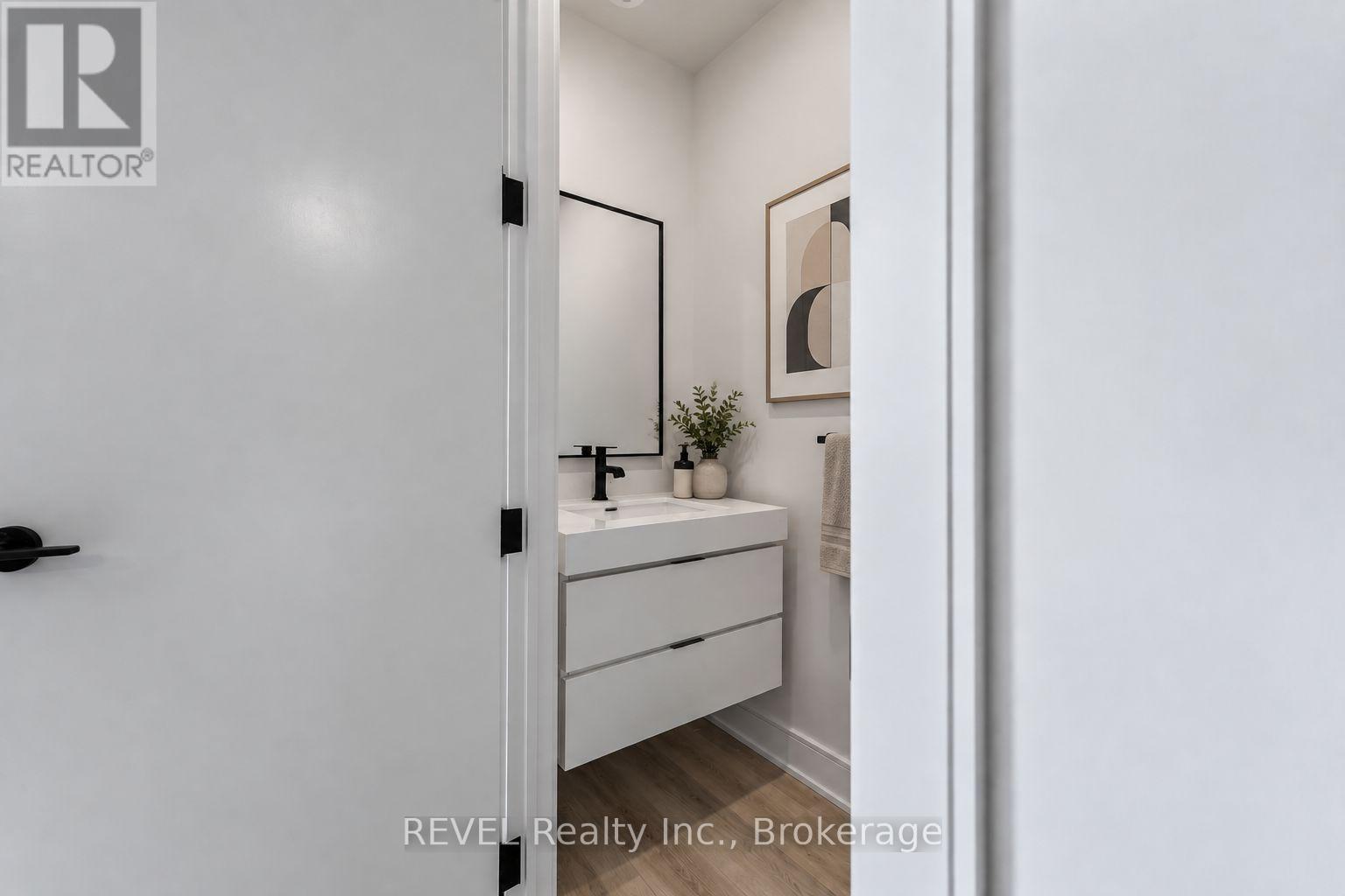 206 Ellis Street, St. Catharines, Ontario  L2P 2G3 - Photo 9 - X13874380